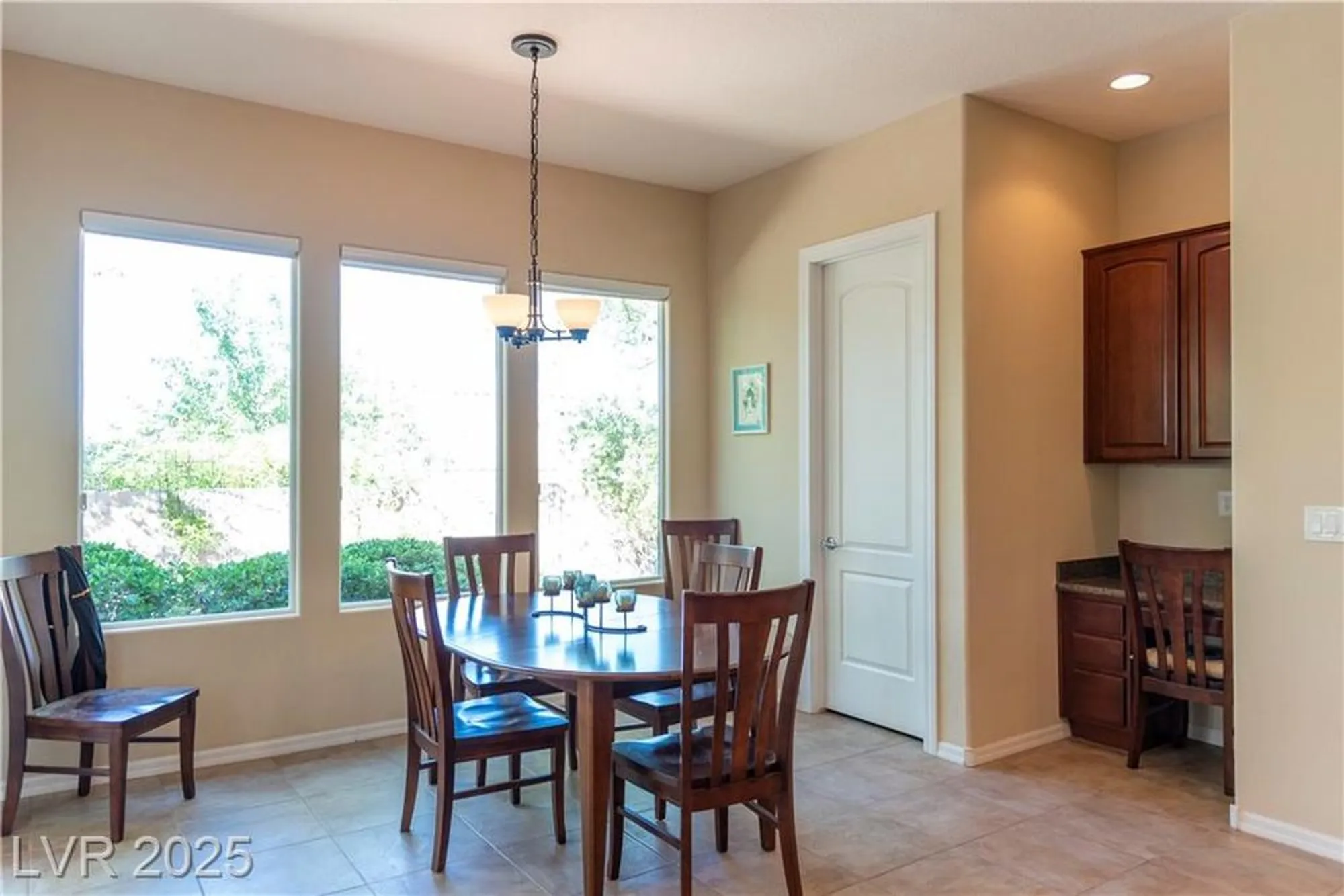 Property Slideshow image 13 of 35 | 2304 janesville ln, Henderson, NV, 89044