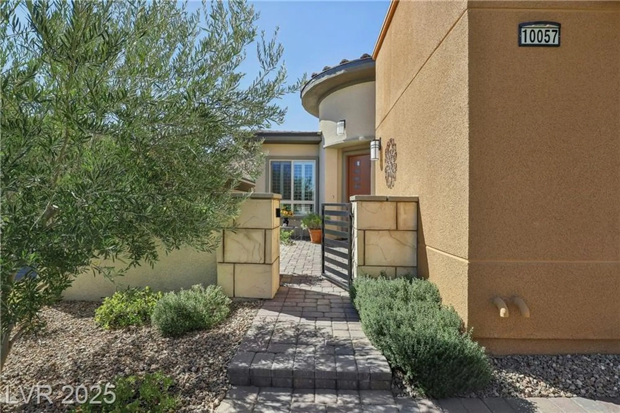 Property Slideshow image 2 of 87 | 10057 regency canyon way, Las Vegas, NV, 89148