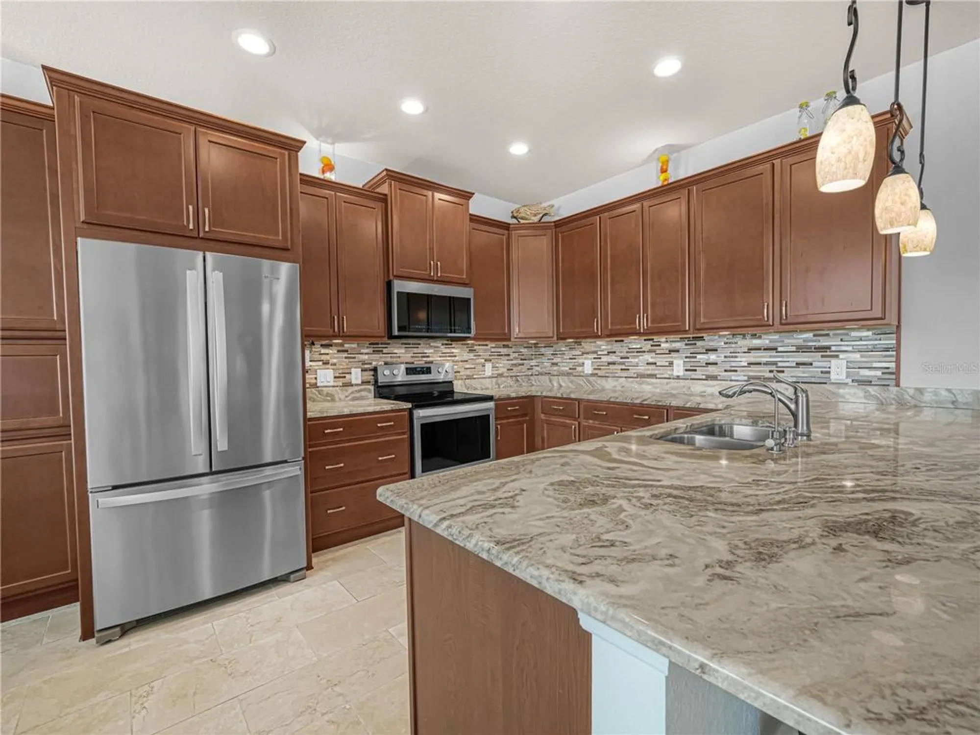 Property Slideshow image 6 of 68 | 1069 sawgrass dr, Winter Haven, FL, 33884