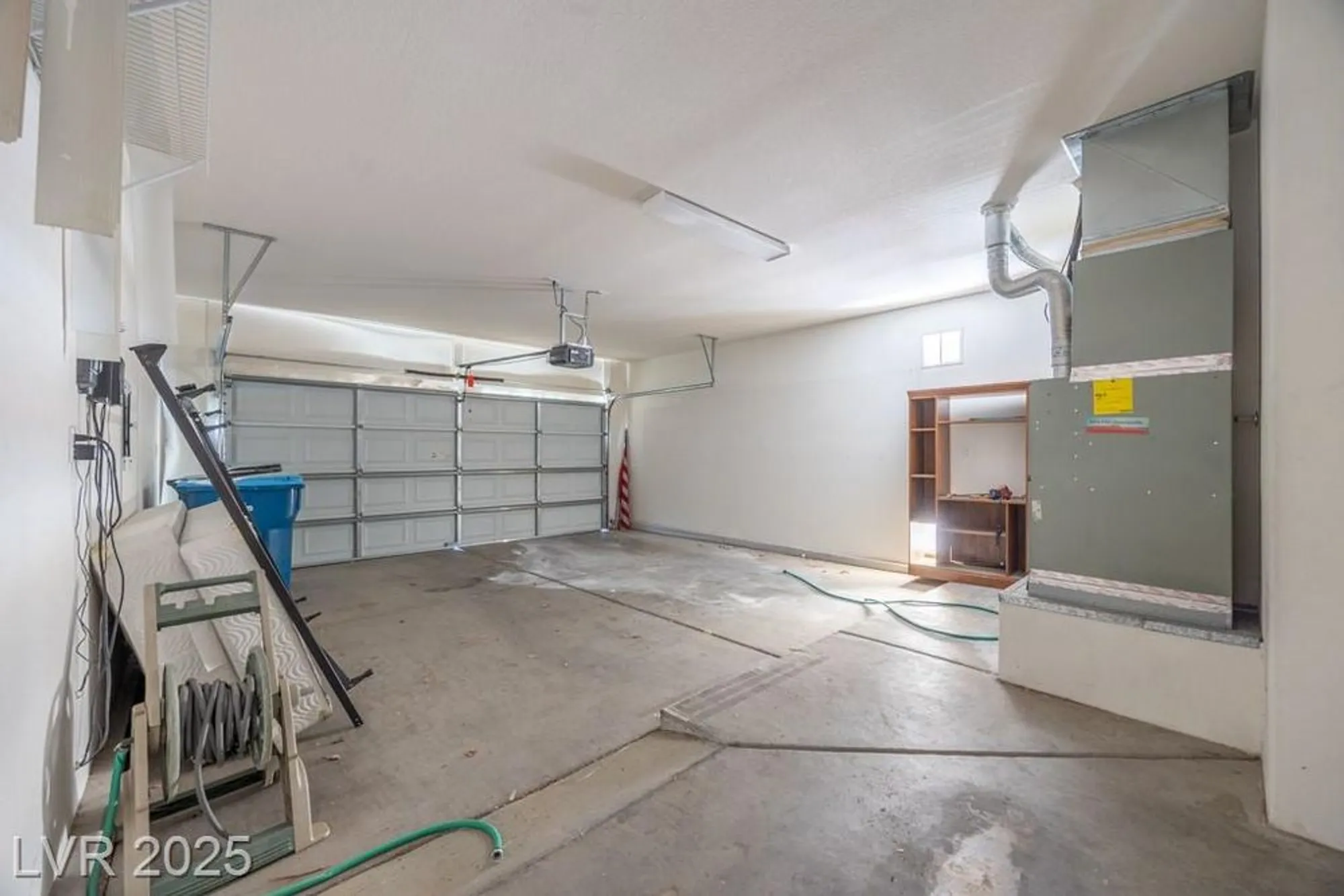 Property Slideshow image 19 of 36 | 2125 capestone st, Las Vegas, NV, 89134