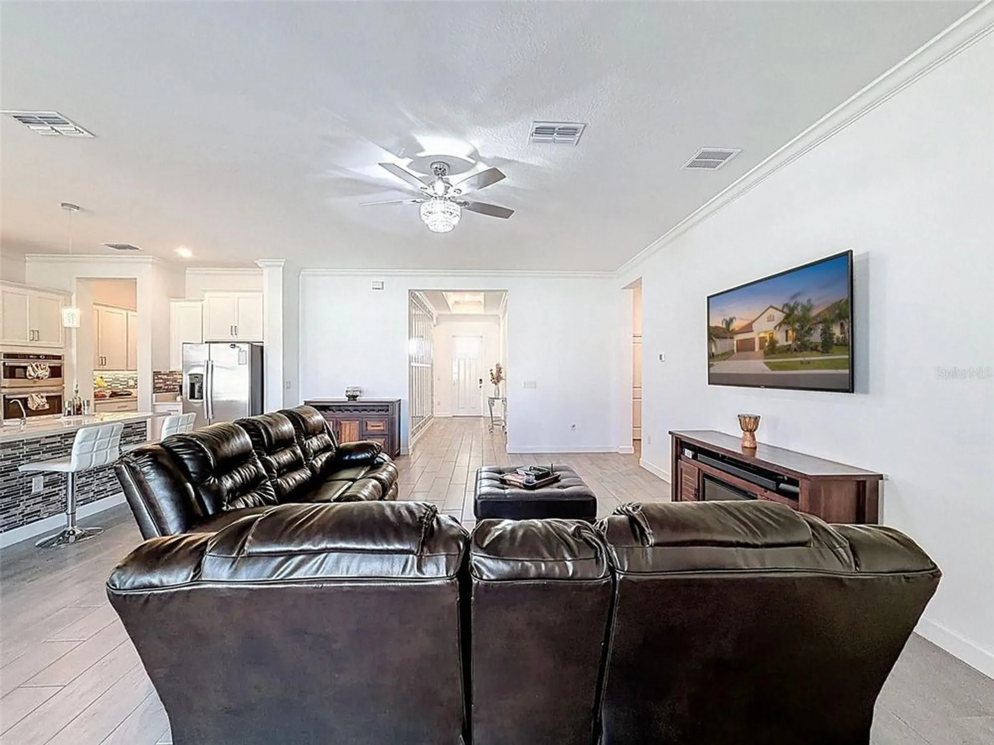 Property Slideshow image 7 of 70 | 17301 scuba crest st, Wimauma, FL, 33598