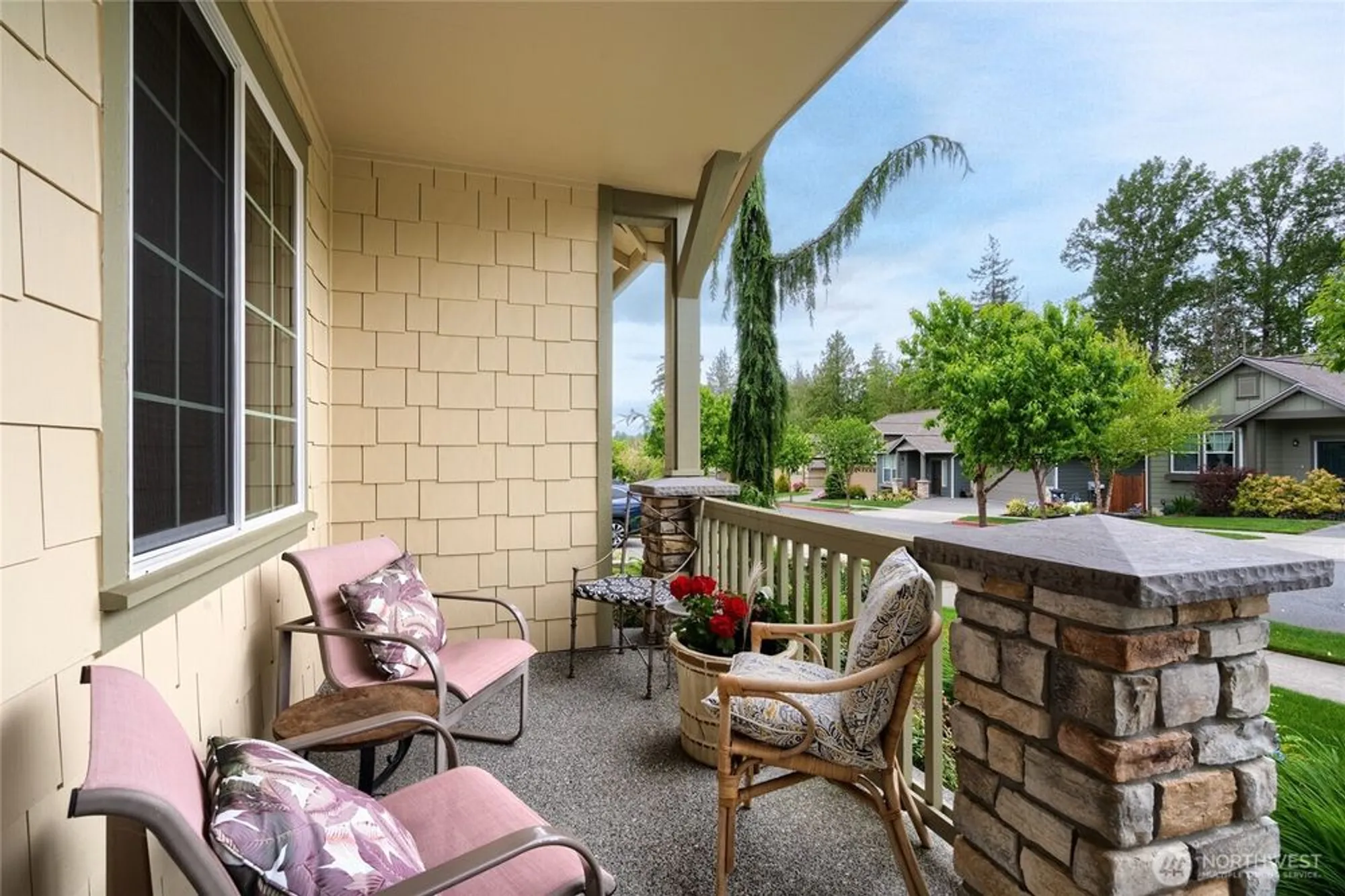 Property Slideshow image 5 of 39 | 945 alpine view dr, Mount Vernon, WA, 98274