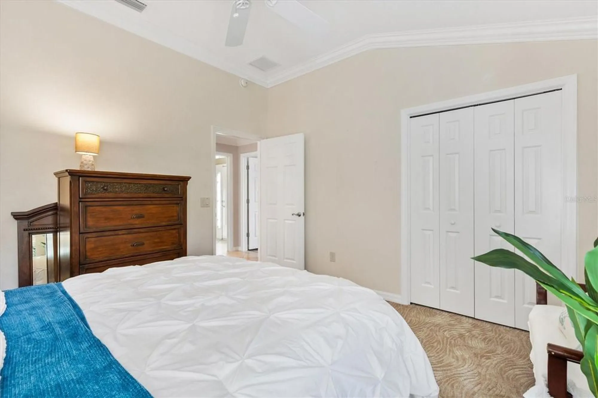 Property Slideshow image 24 of 35 | 933 folkstone way, The Villages, FL, 32162