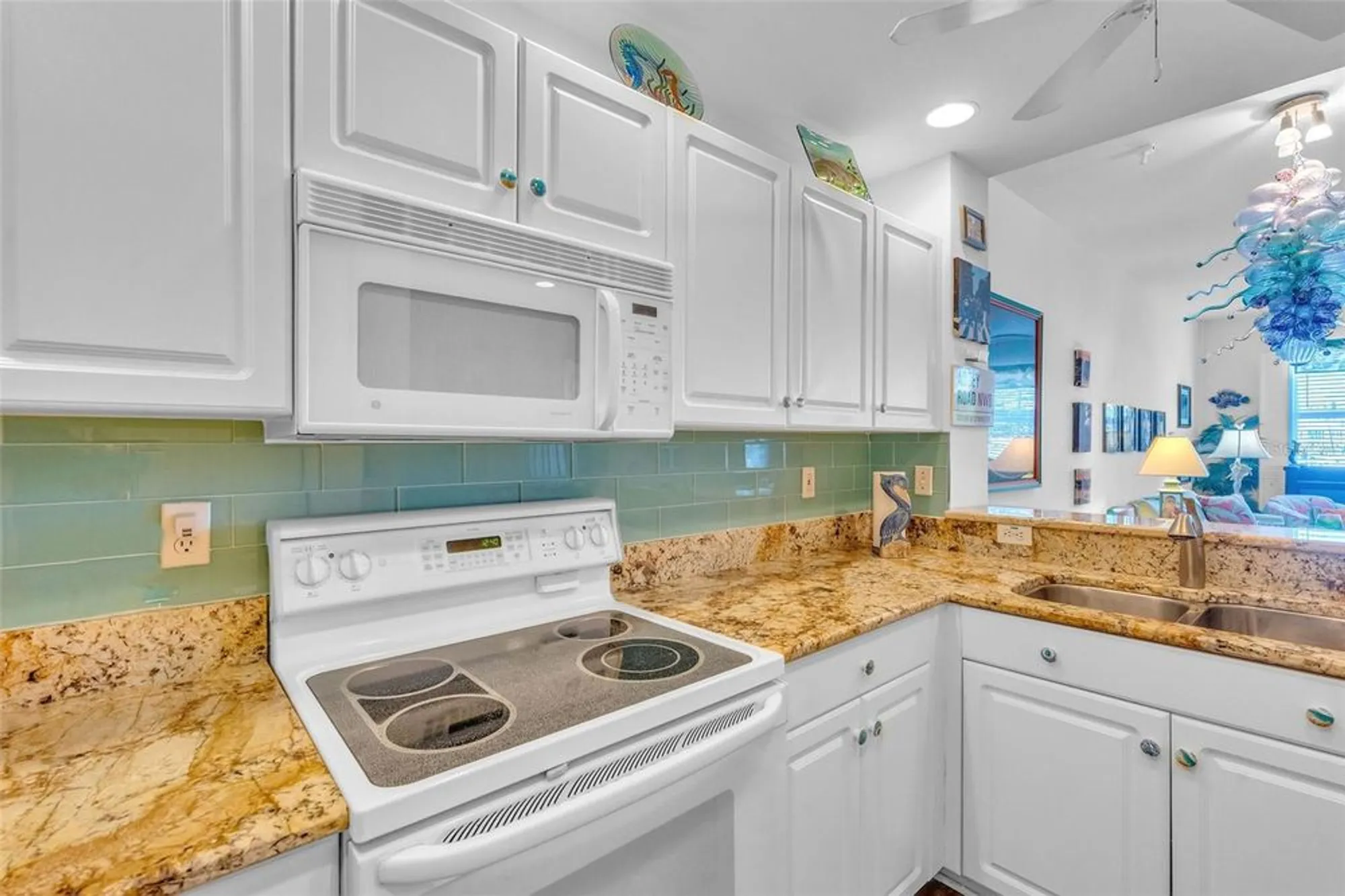 Property Slideshow image 12 of 58 | 2090 matecumbe key rd unit 1105, Punta Gorda, FL, 33955