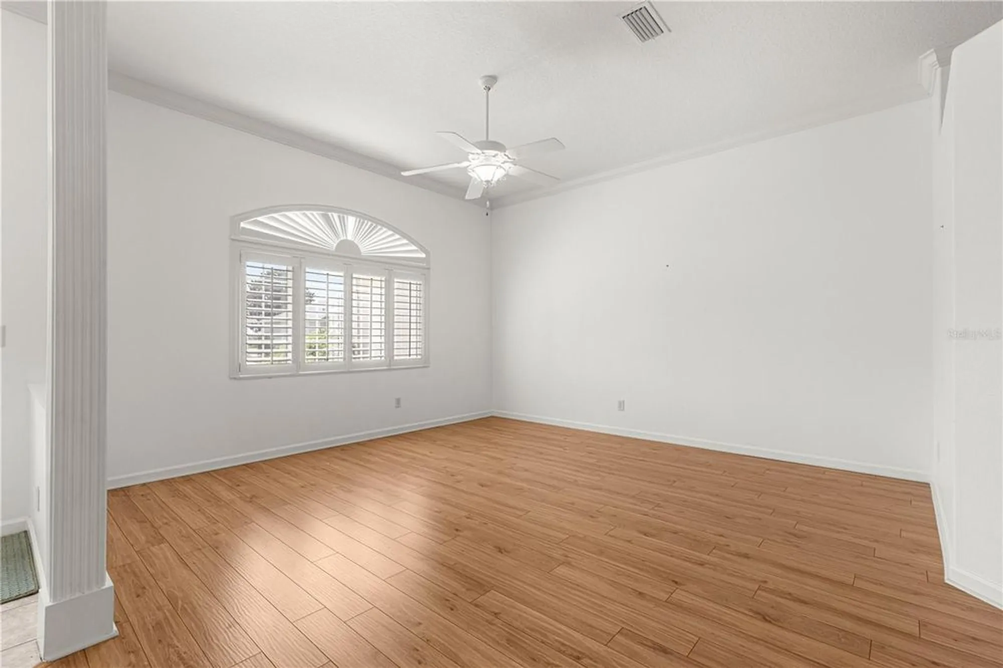 Property Slideshow image 10 of 44 | 5647 nw 25th loop, Ocala, FL, 34482