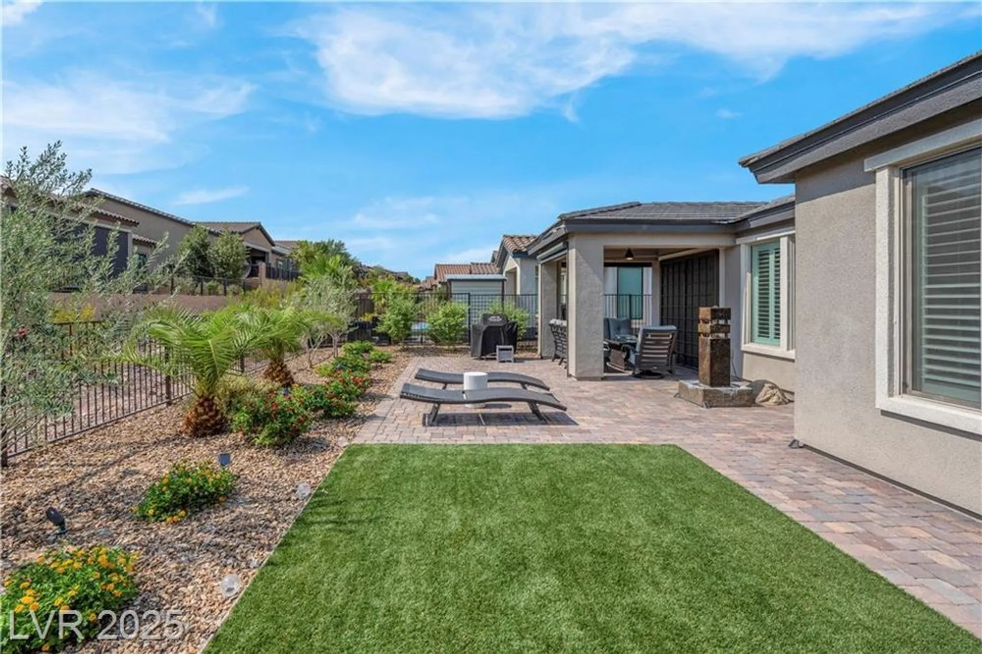 Property Slideshow image 44 of 69 | 124 lake oasis st, Henderson, NV, 89011