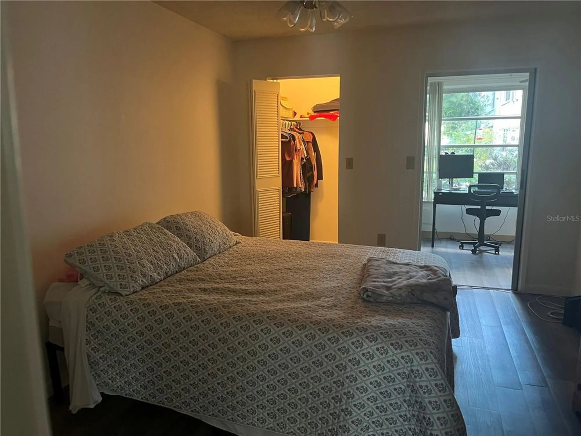 Property Slideshow image 6 of 8 | 5660 80th st n unit d101, St Petersburg, FL, 33709