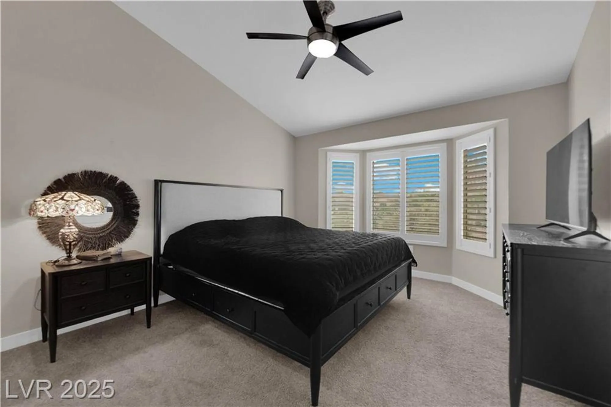 Property Slideshow image 16 of 27 | 8801 villa ridge dr, Las Vegas, NV, 89134