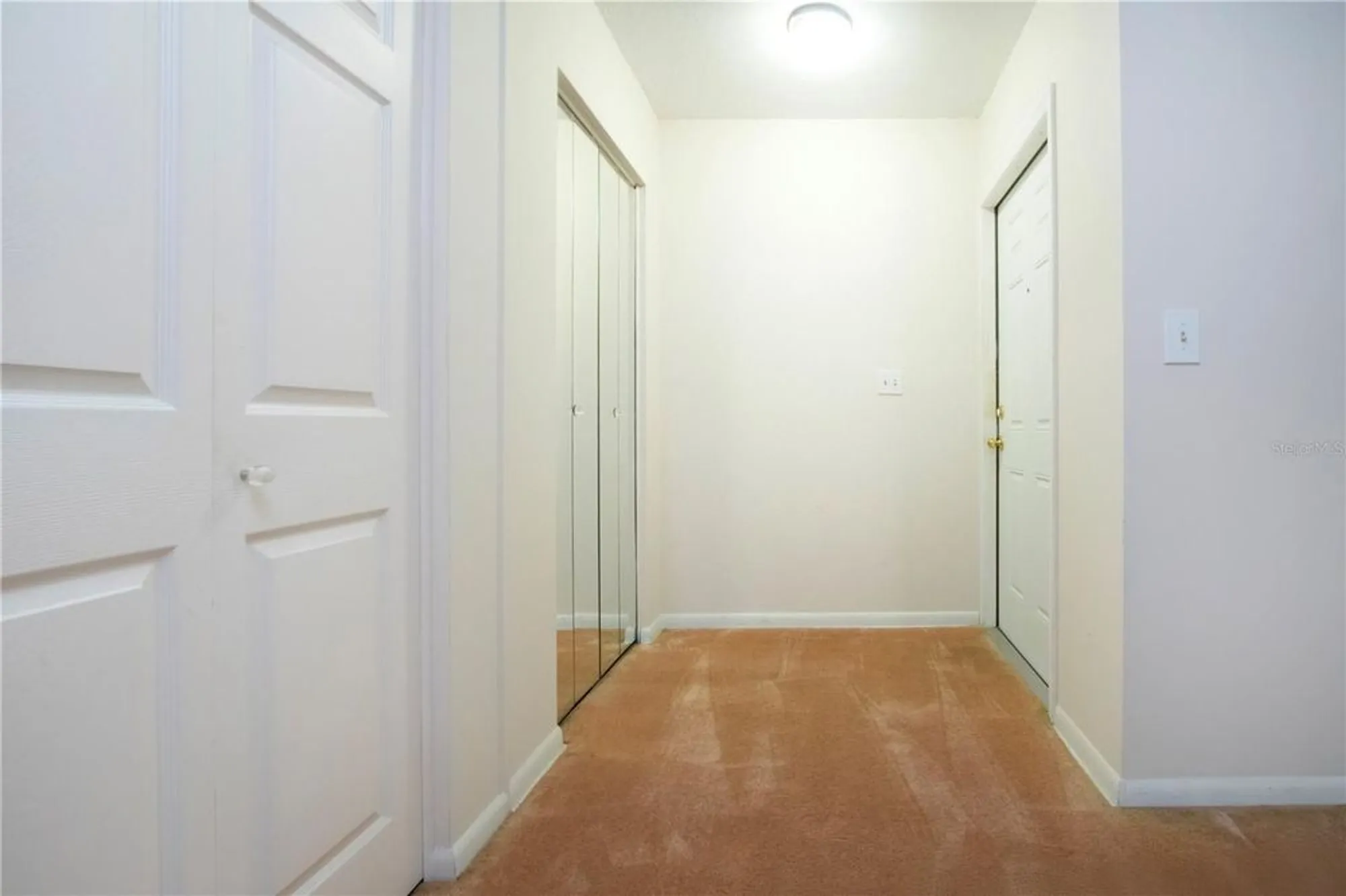 Property Slideshow image 9 of 60 | 332 club manor dr # 10, Sun City Center, FL, 33573