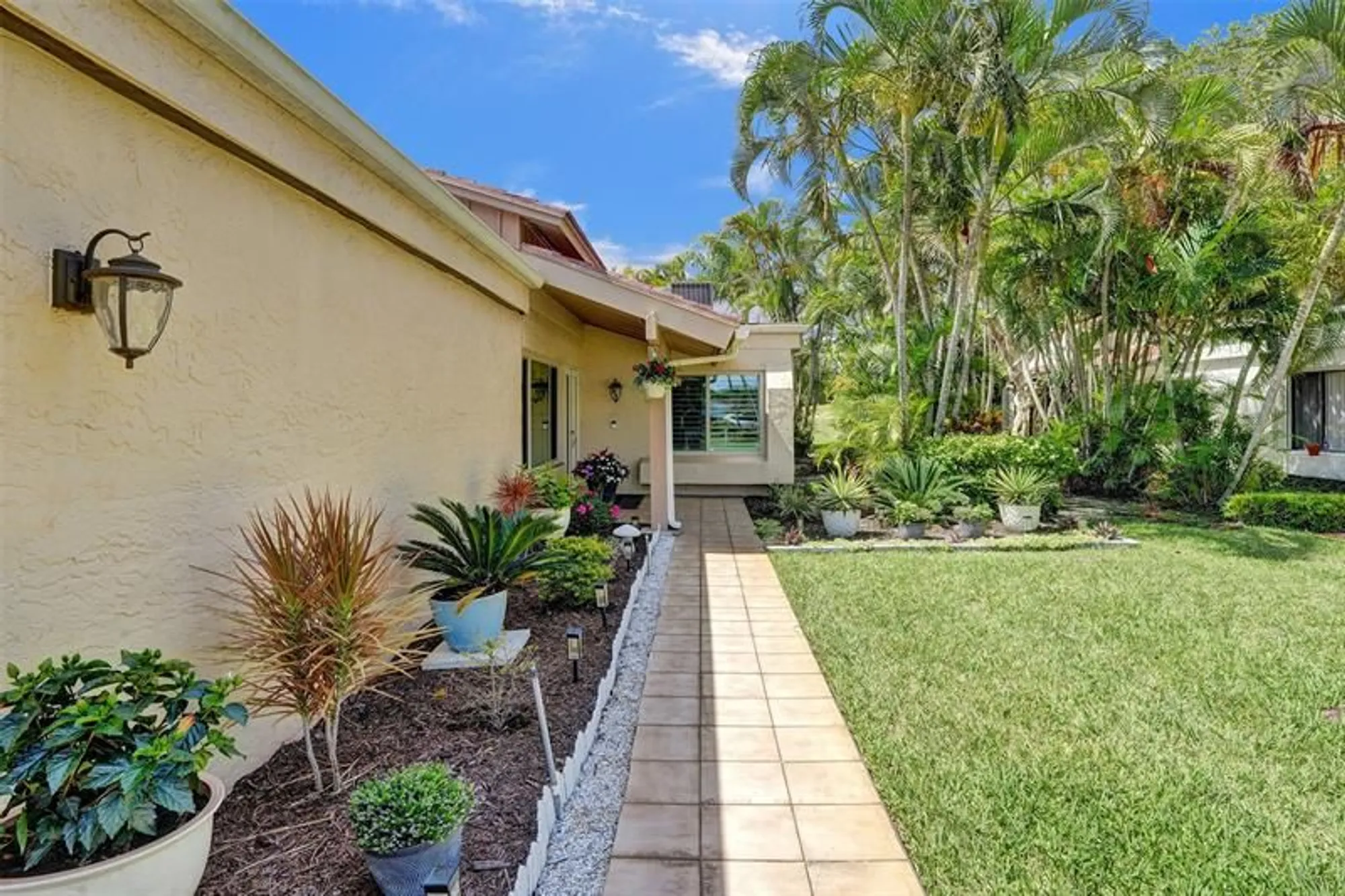 Property Slideshow image 13 of 29 | 5577 ainsley ct, Boynton Beach, FL, 33437
