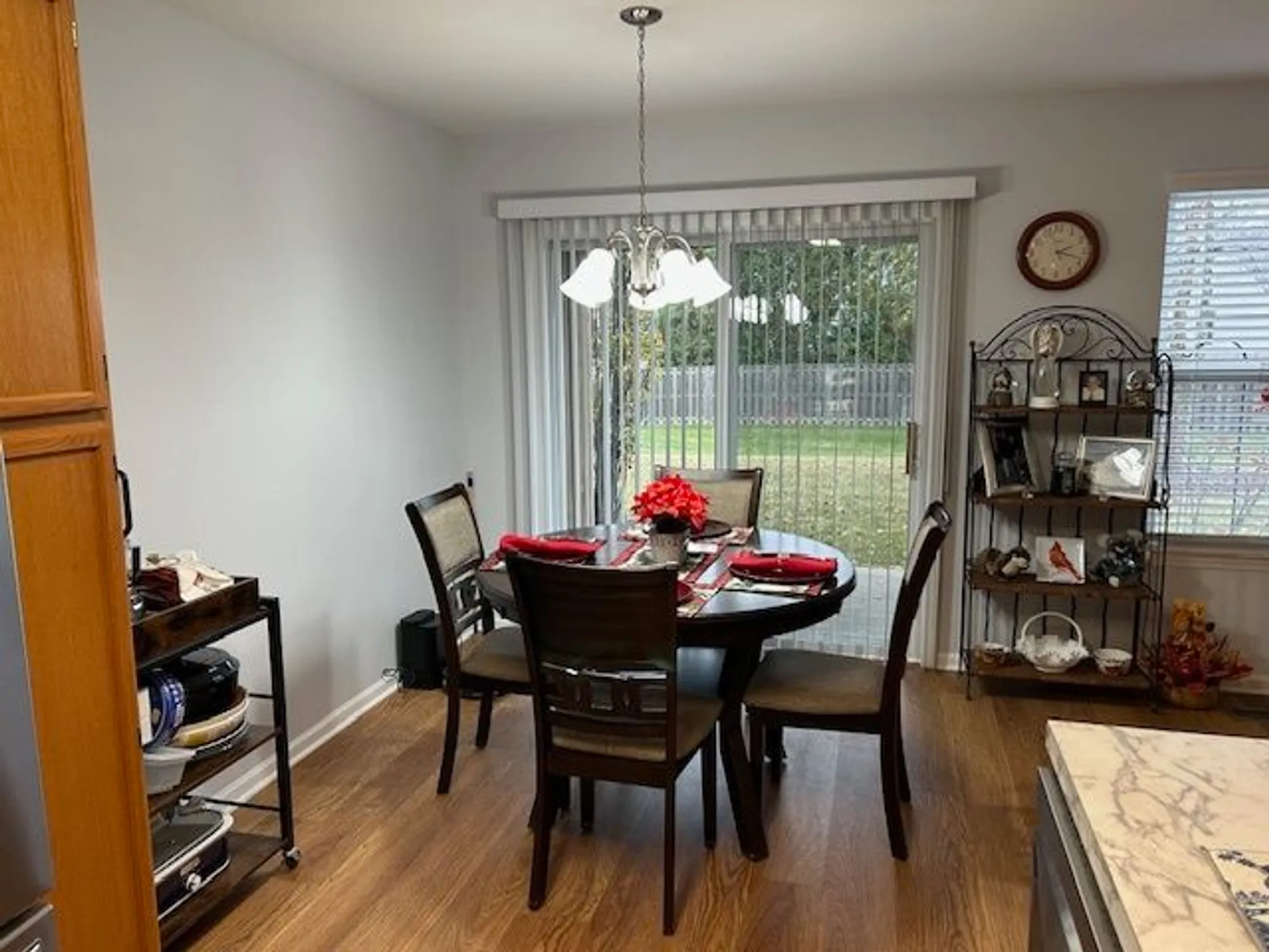 Property Slideshow image 9 of 46 | 13931 s bristlecone ln a, Plainfield, IL, 60544