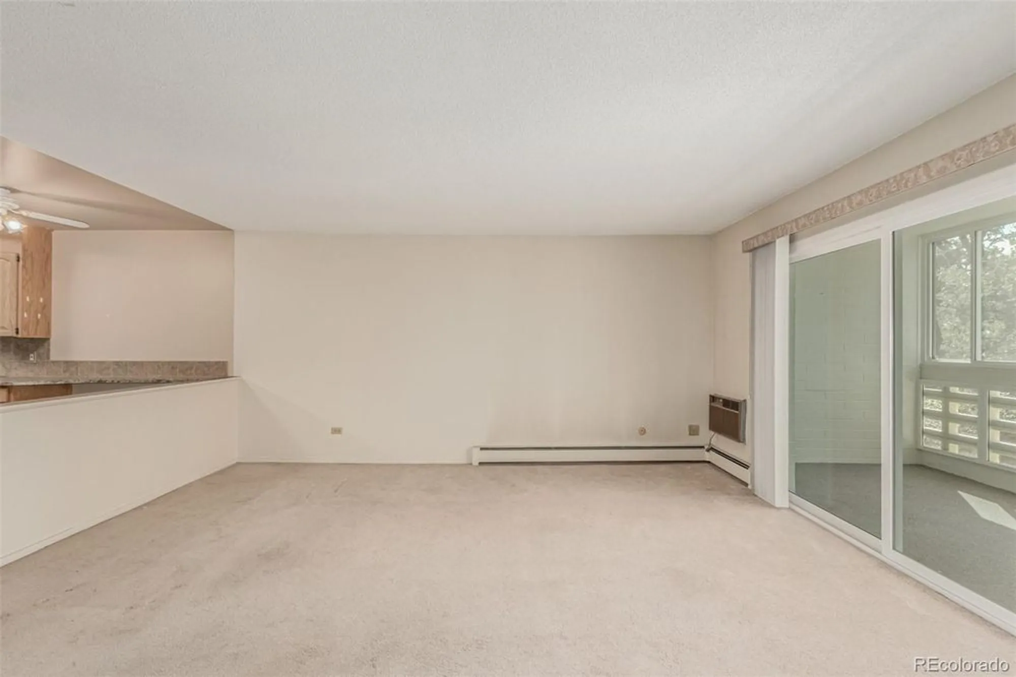 Property Slideshow image 4 of 34 | 635 s alton way 4b, Denver, CO, 80247