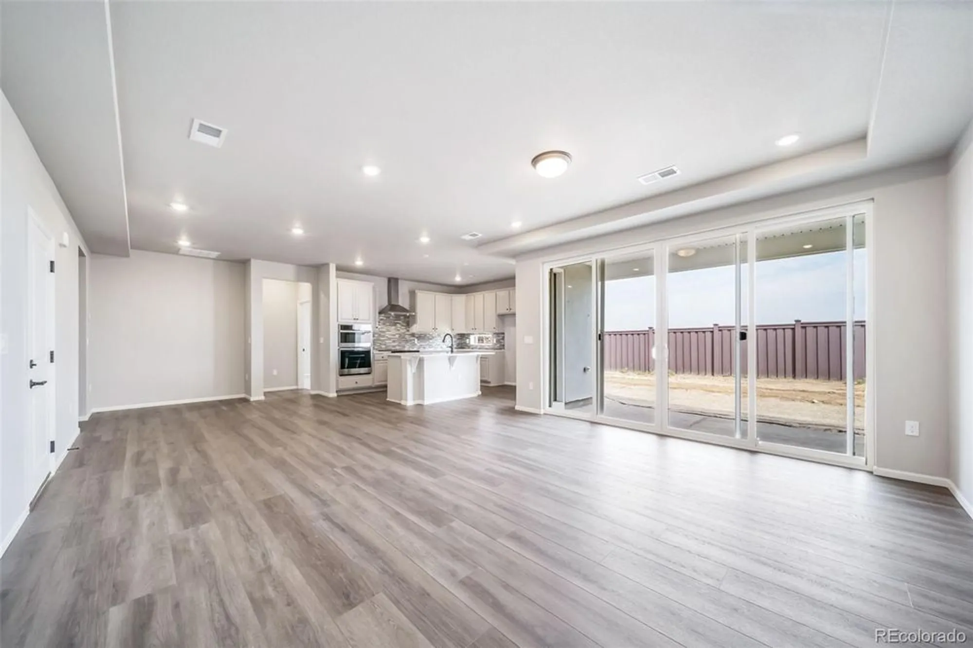 Property Slideshow image 6 of 16 | 21905 e 51st dr, Aurora, CO, 80019