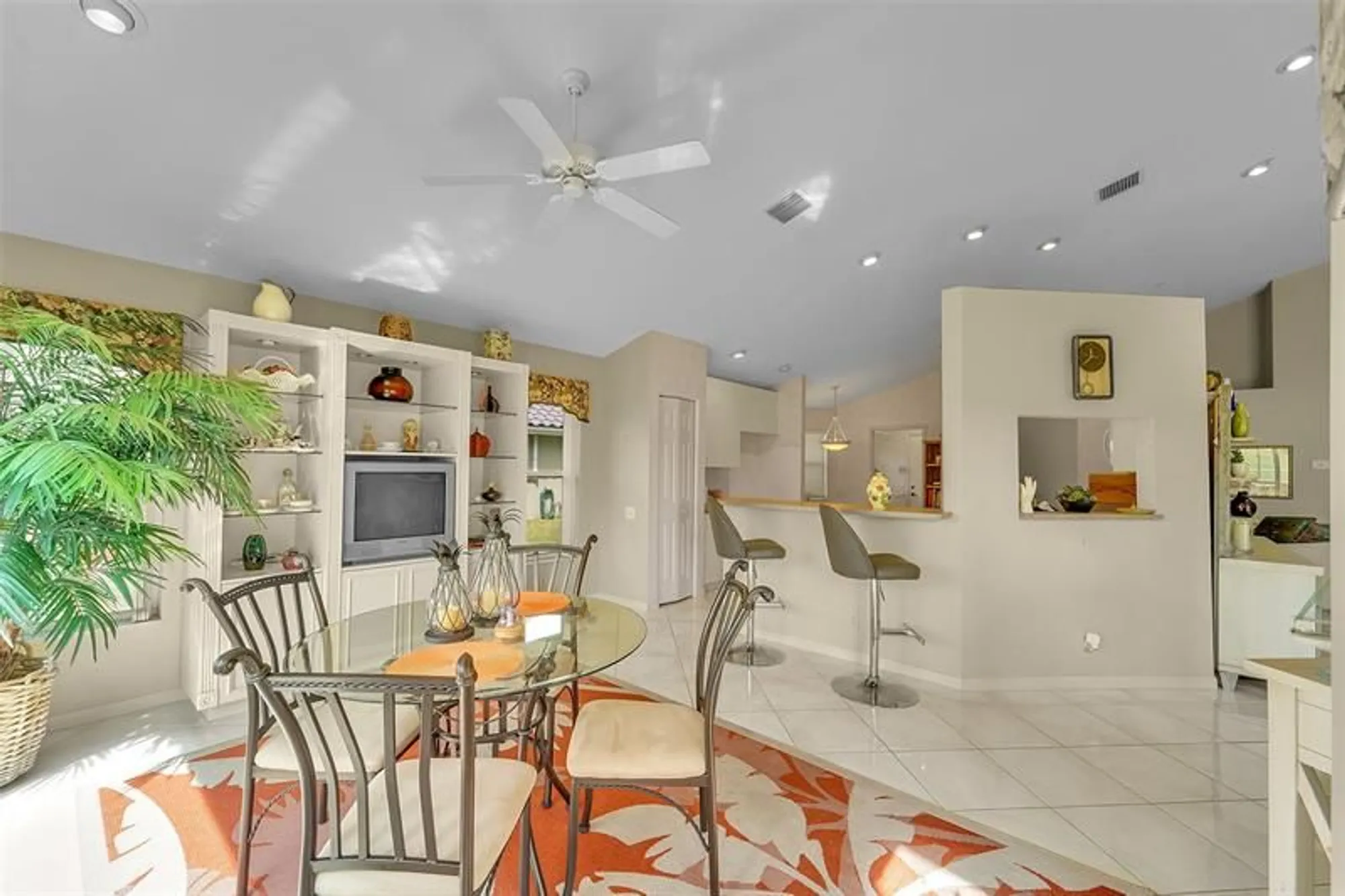 Property Slideshow image 19 of 65 | 6898 grenelefe rd, Boynton Beach, FL, 33437