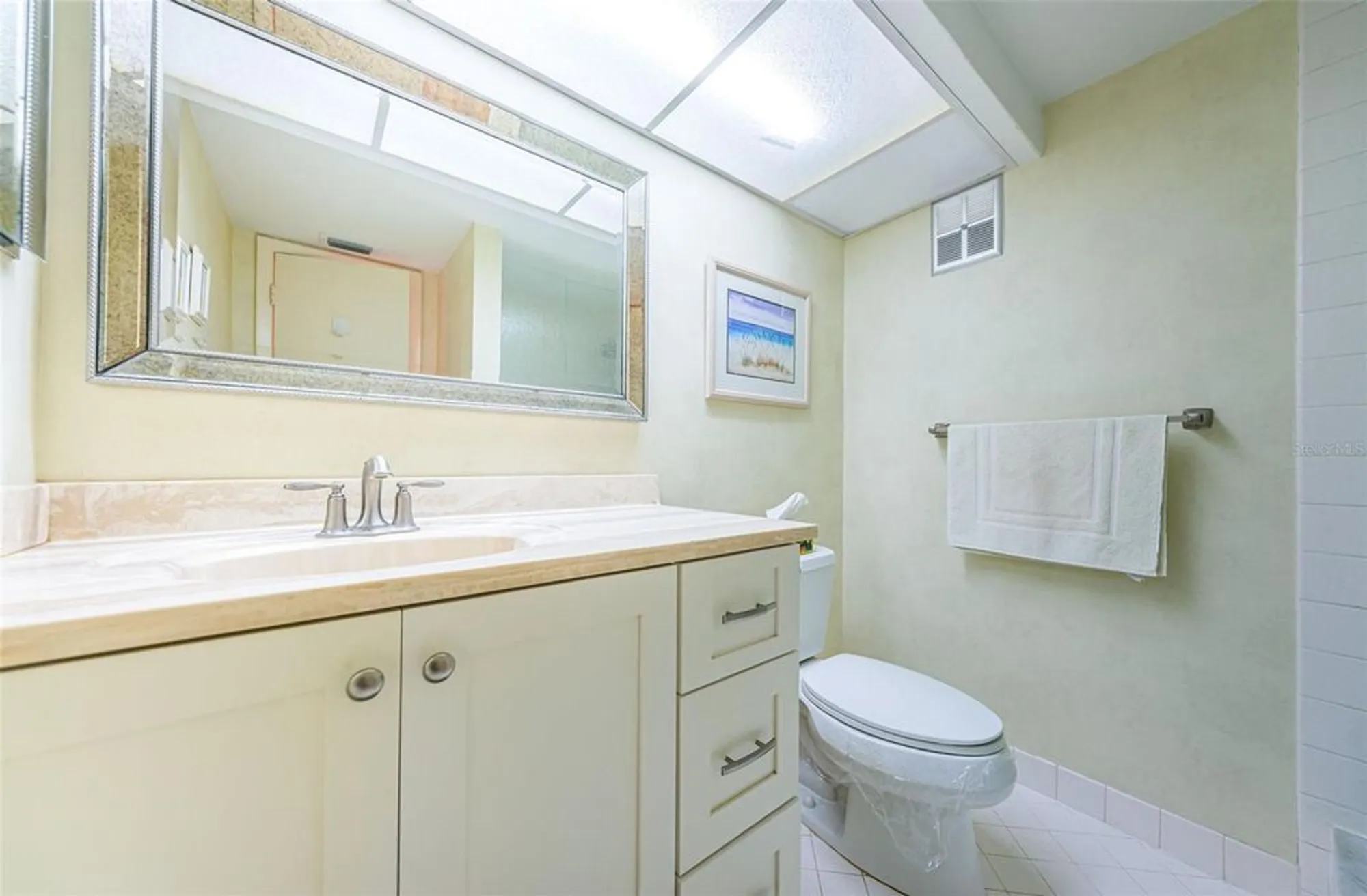 Property Slideshow image 24 of 50 | 4550 cove cir apt 502, St Petersburg, FL, 33708