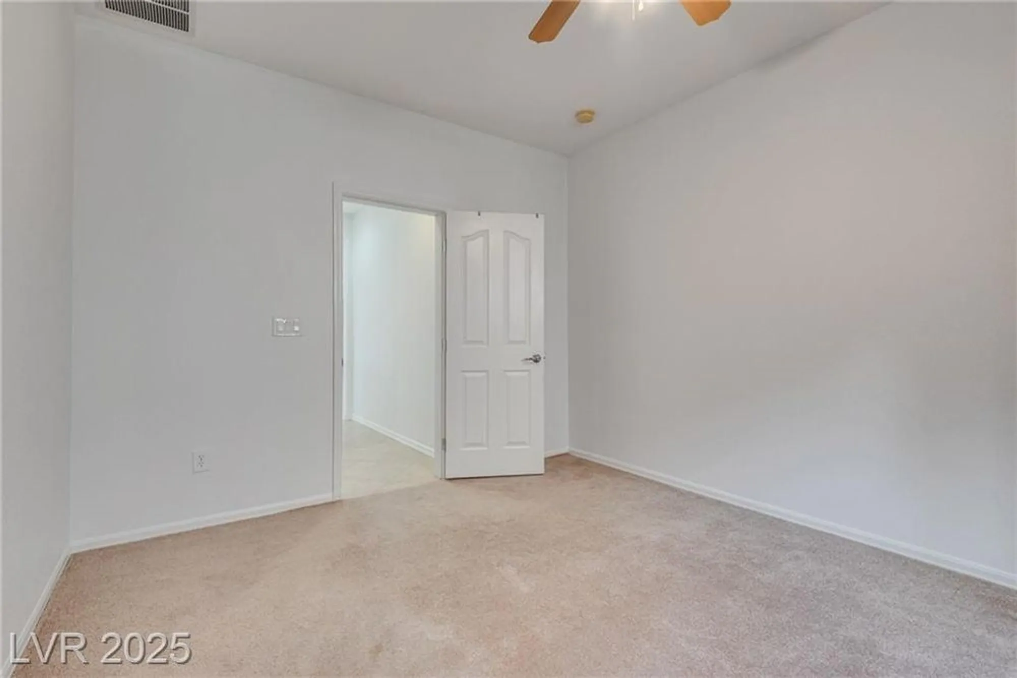 Property Slideshow image 28 of 34 | 2348 kalkaska dr, Henderson, NV, 89044