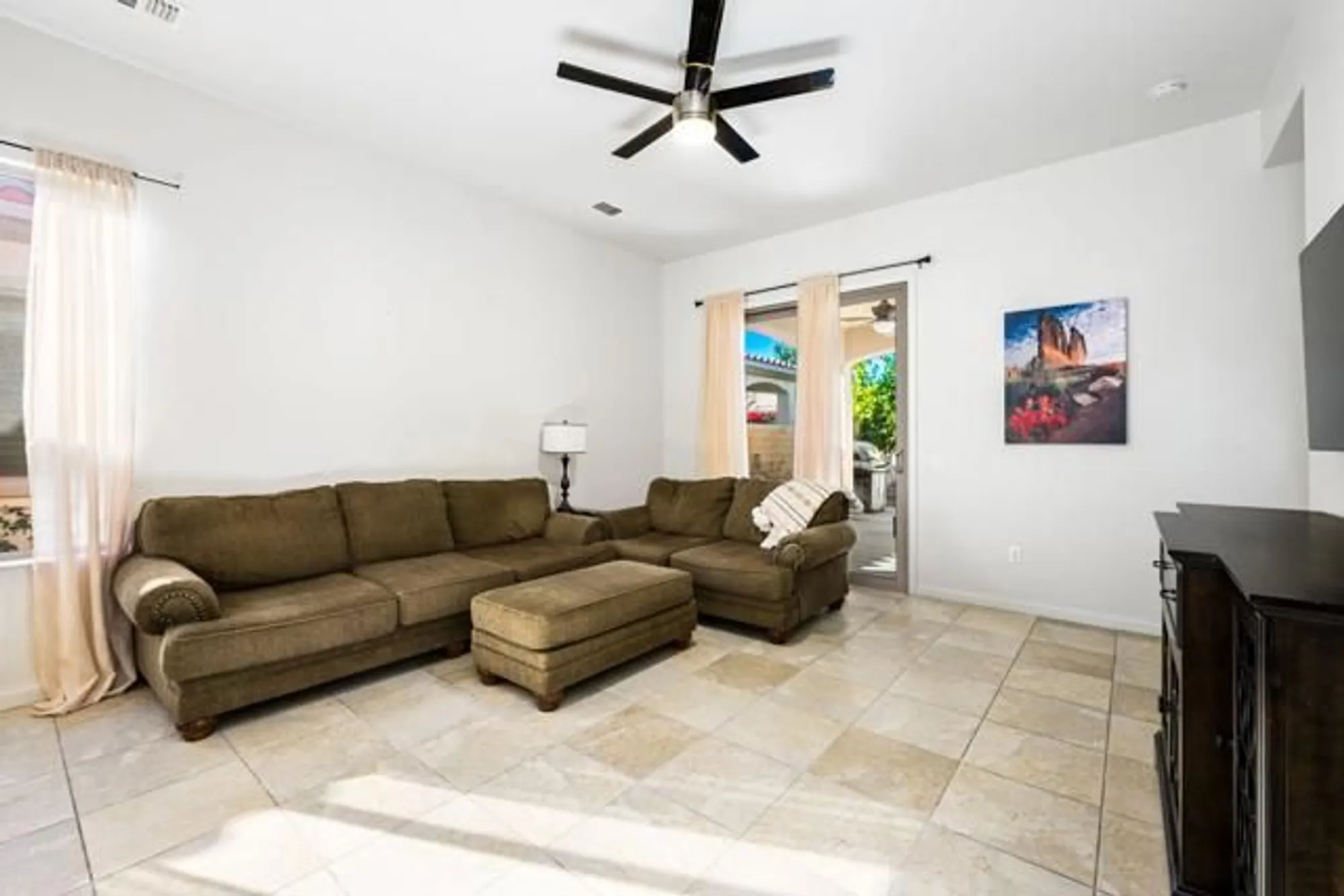 Property Slideshow image 9 of 40 | 40767 calle los osos, Indio, CA, 92203