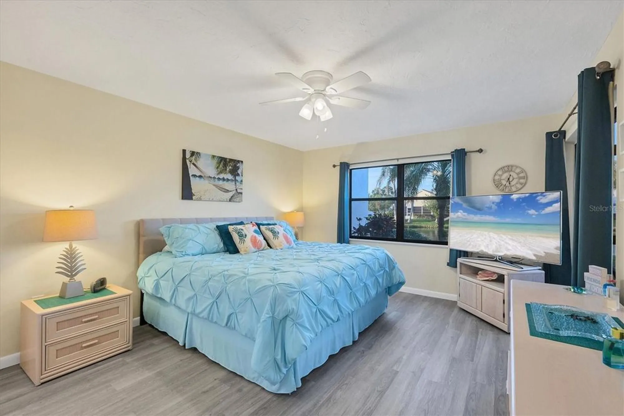Property Slideshow image 13 of 33 | 1100 capri isles blvd apt 317, Venice, FL, 34292