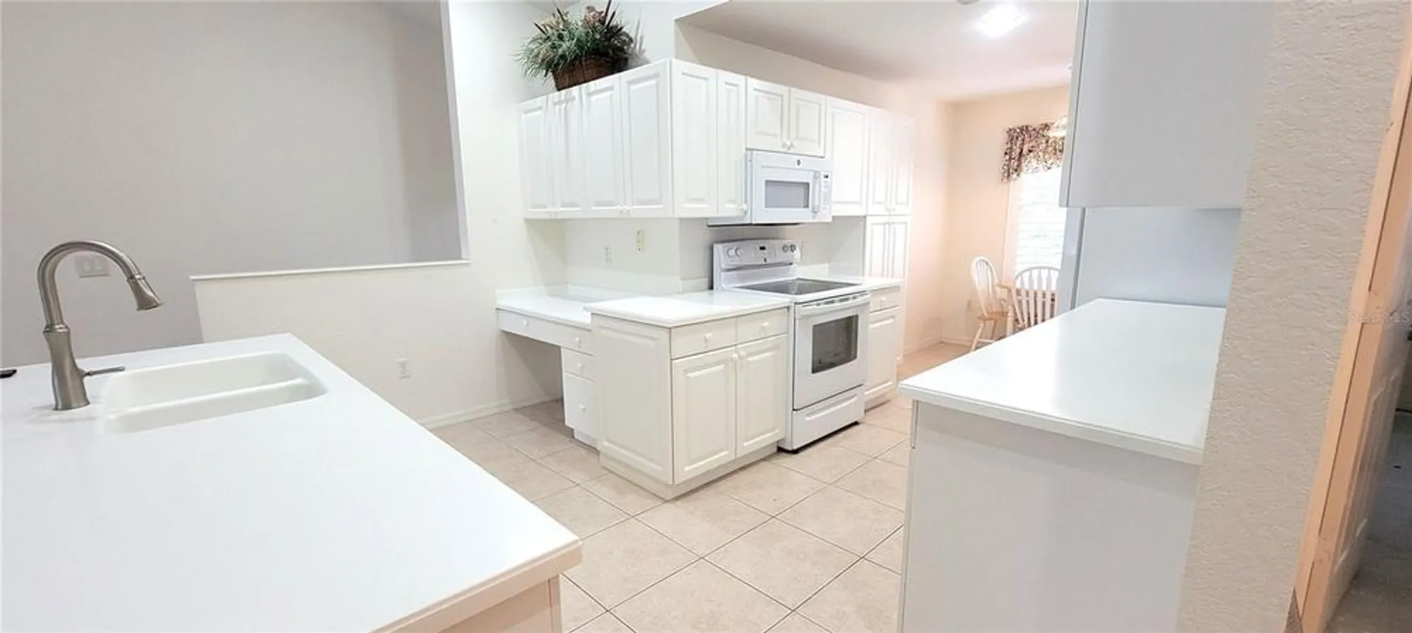 Property Slideshow image 11 of 75 | 6834 fairview ter # 6834, Bradenton, FL, 34203
