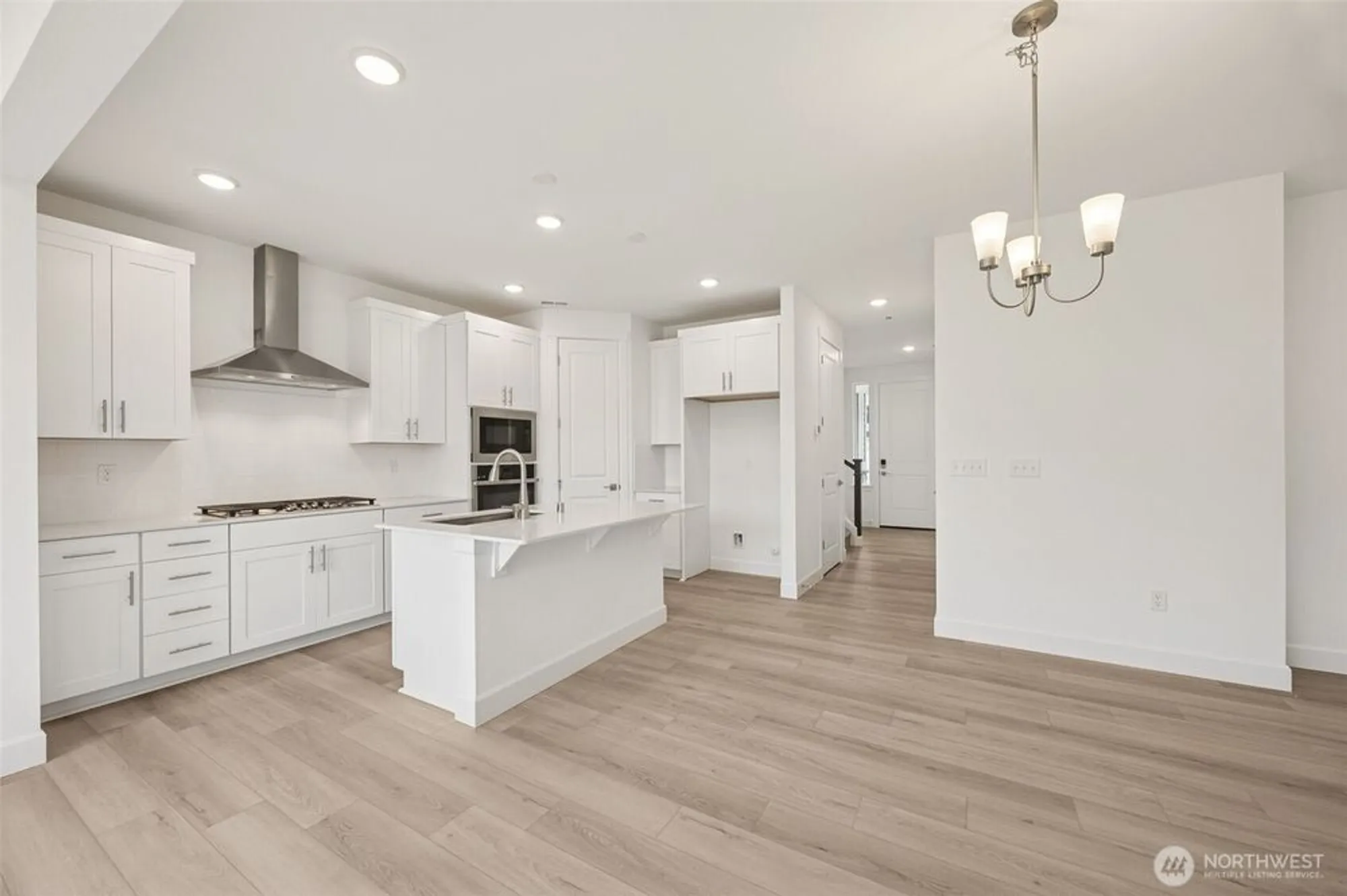 Property Slideshow image 8 of 22 | 11 mccartney peak # 78, Port Ludlow, WA, 98365