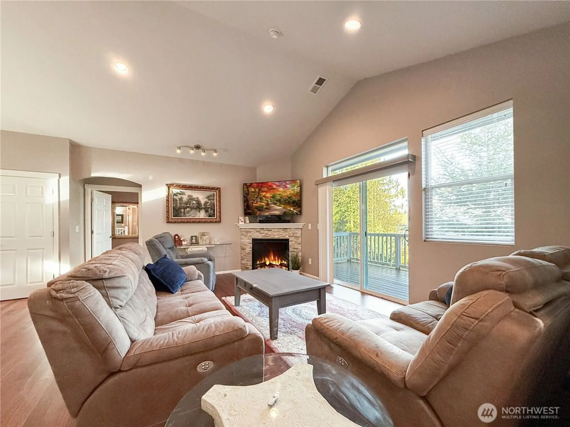 Property Slideshow image 4 of 38 | 4541 broadway st, Mount Vernon, WA, 98274