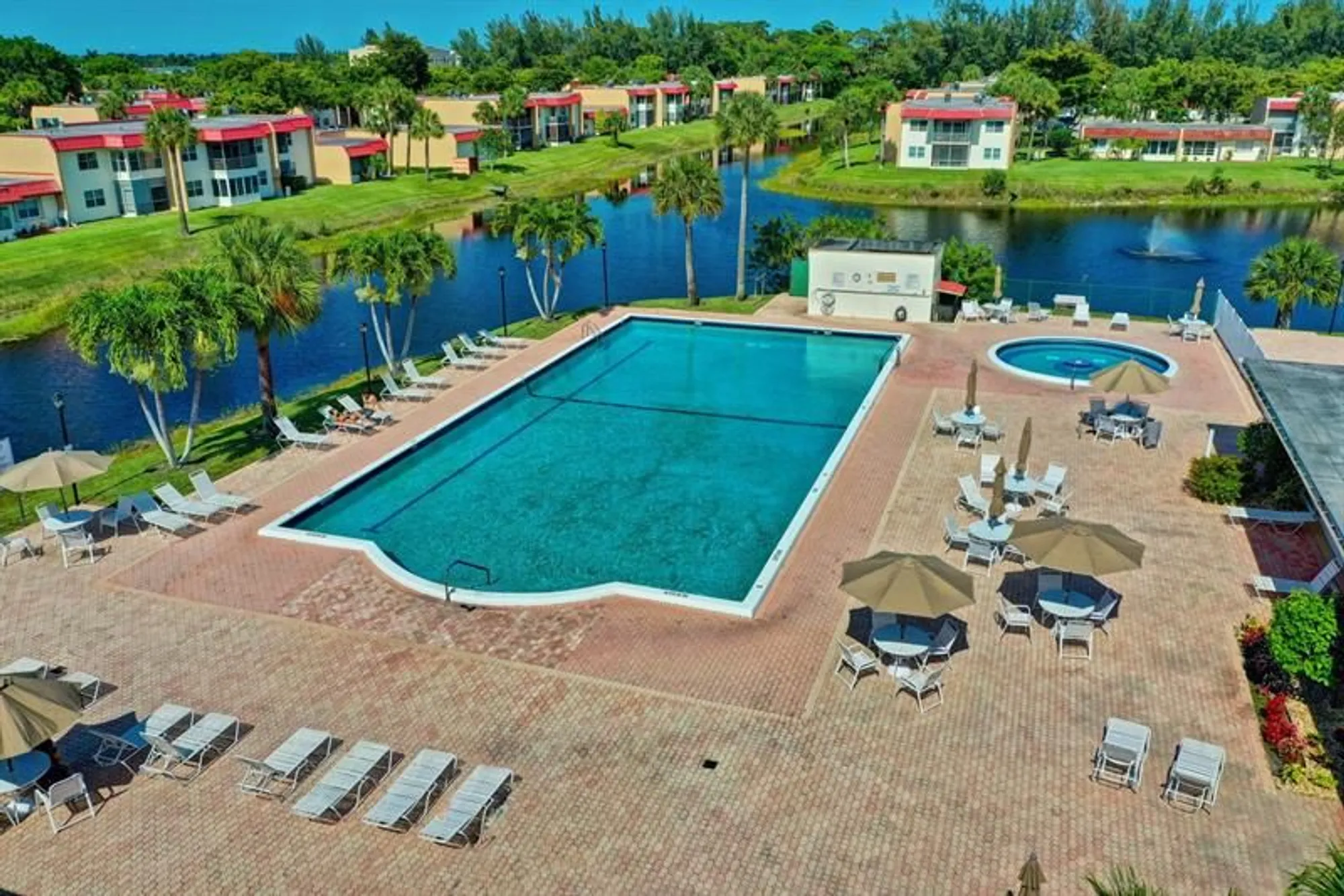 Property Slideshow image 37 of 67 | 100 lake meryl dr 201, West Palm Beach, FL, 33411