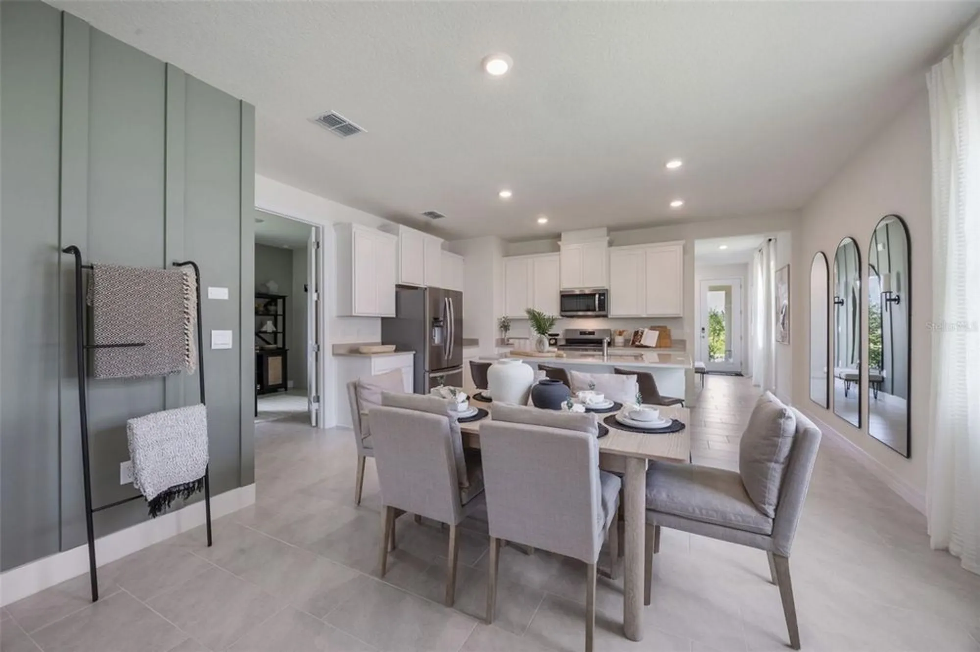 Property Slideshow image 15 of 37 | 3973 kennebunk loop, Mount Dora, FL, 32757