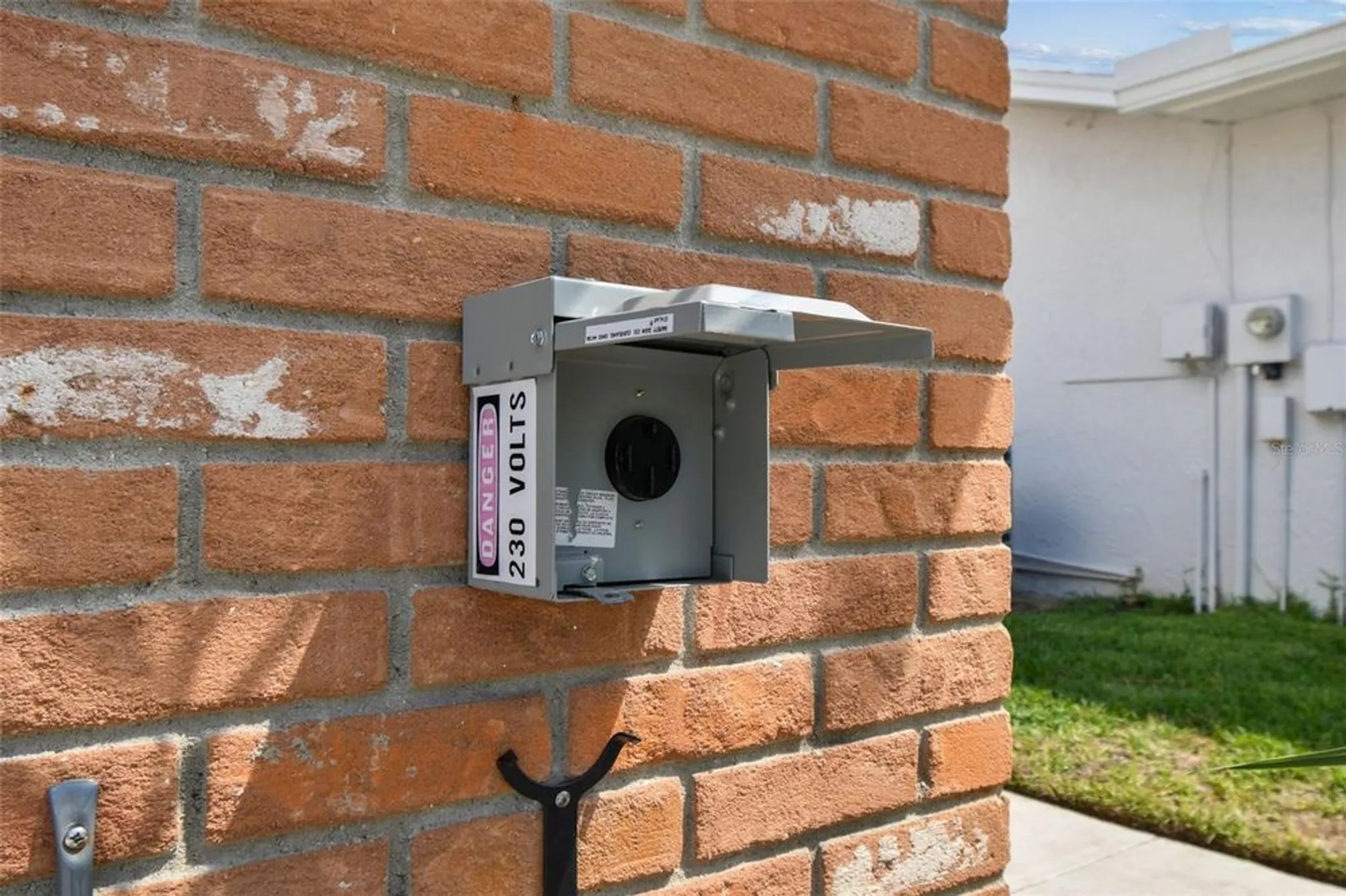 Property Slideshow image 46 of 99 | 2834 thistle ct, Palm Harbor, FL, 34684