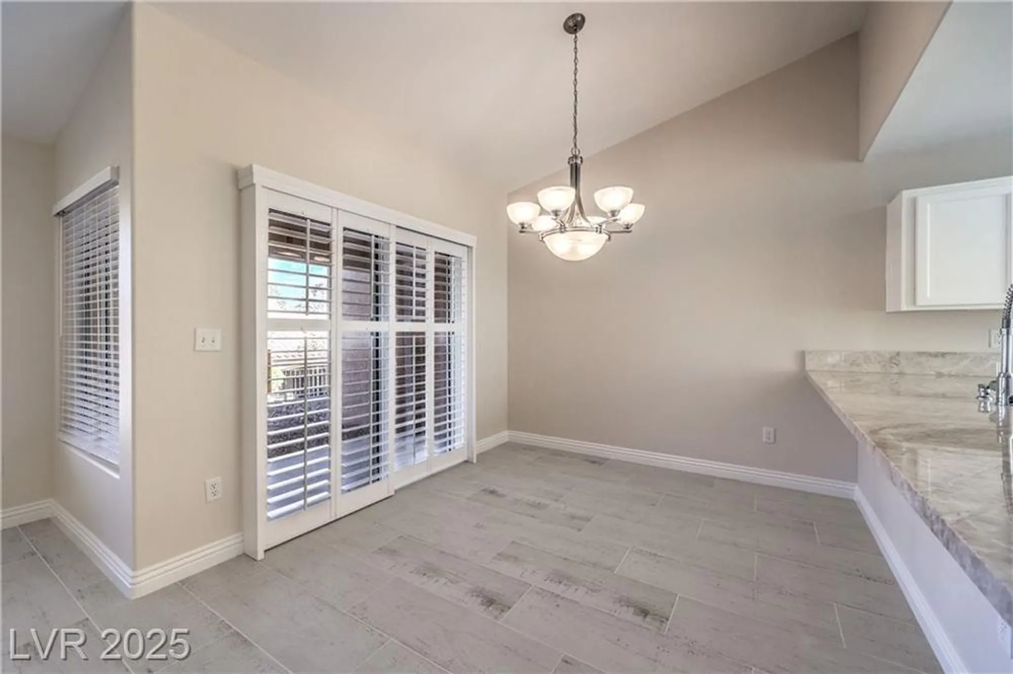 Property Slideshow image 10 of 57 | 10004 heyfield dr, Las Vegas, NV, 89134