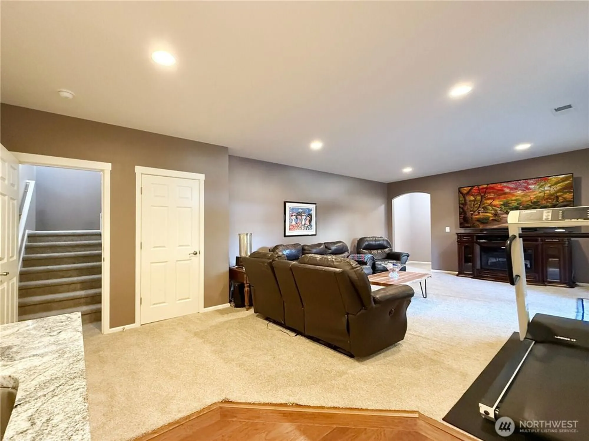 Property Slideshow image 23 of 38 | 4541 broadway st, Mount Vernon, WA, 98274