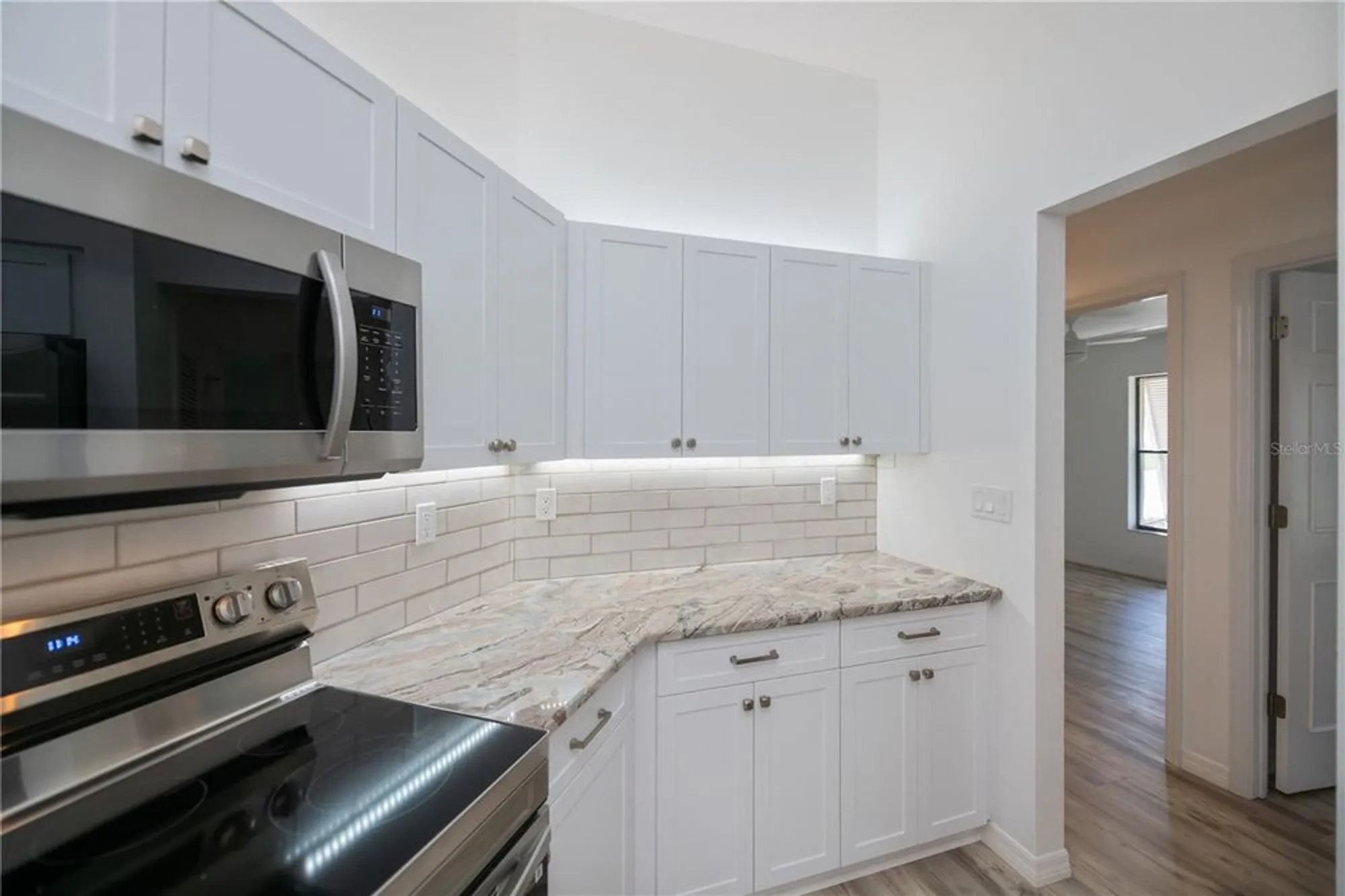 Property Slideshow image 10 of 58 | 425 cypress forest dr, Englewood, FL, 34223