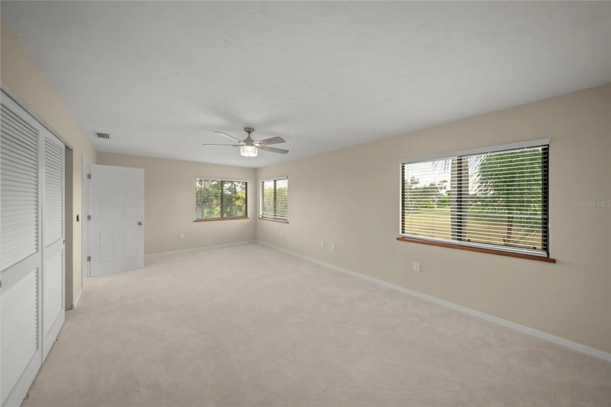 Property Slideshow image 36 of 62 | 4555 forest wood trl 23, Sarasota, FL, 34241