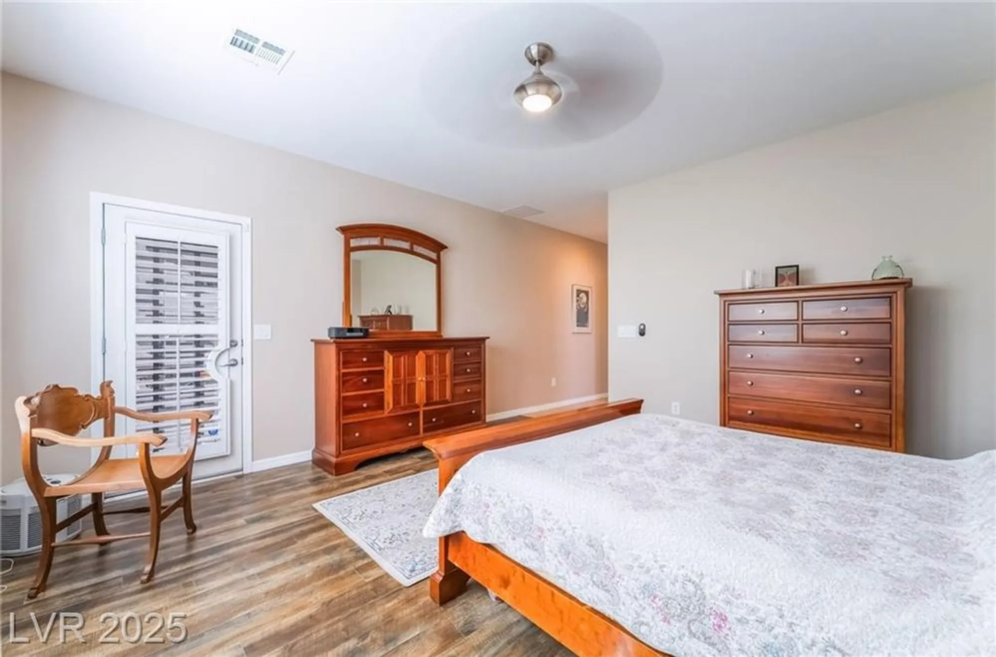 Property Slideshow image 7 of 40 | 2318 black river falls dr, Henderson, NV, 89044