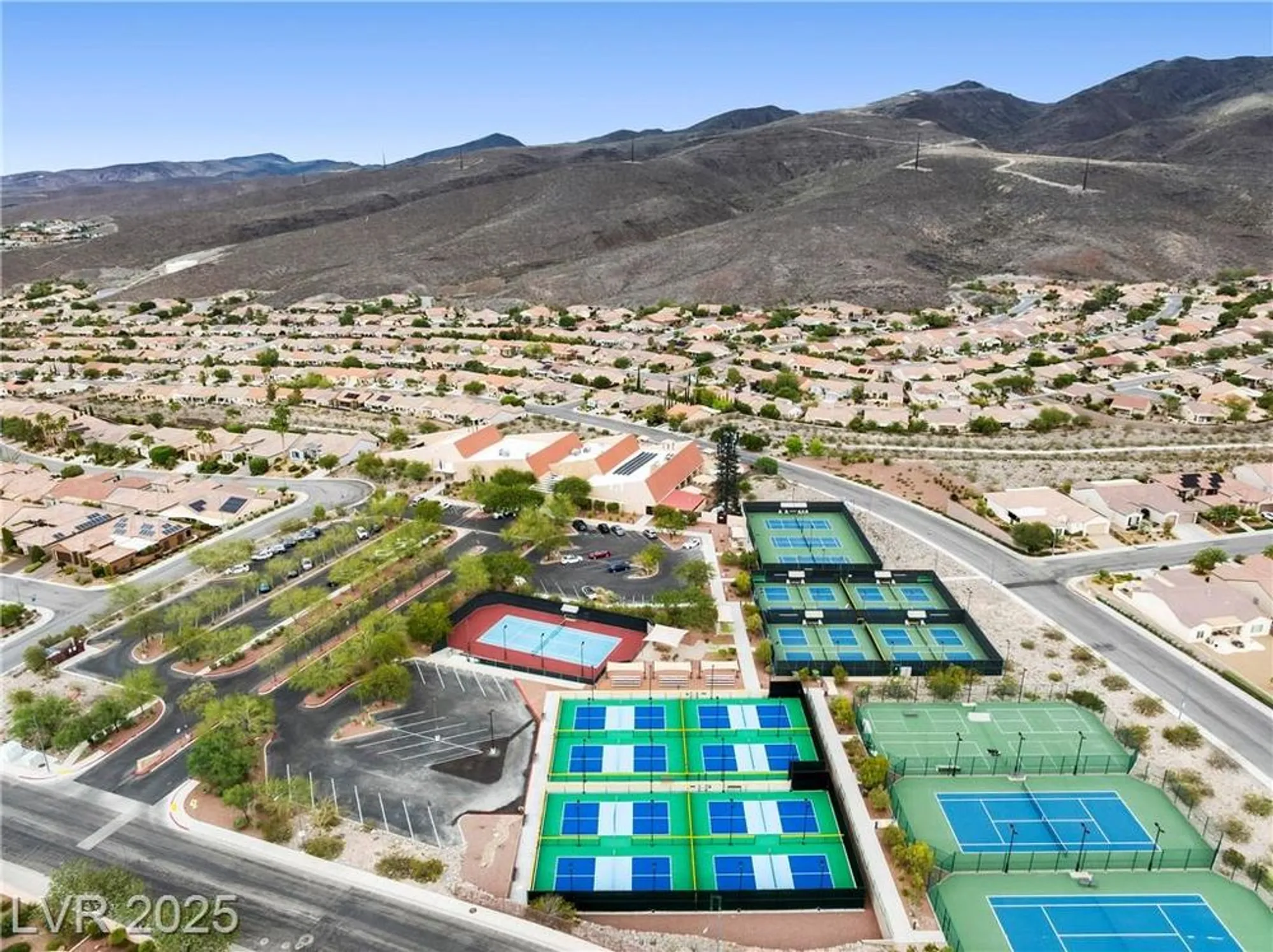 Property Slideshow image 33 of 37 | 2868 foxtail creek ave, Henderson, NV, 89052