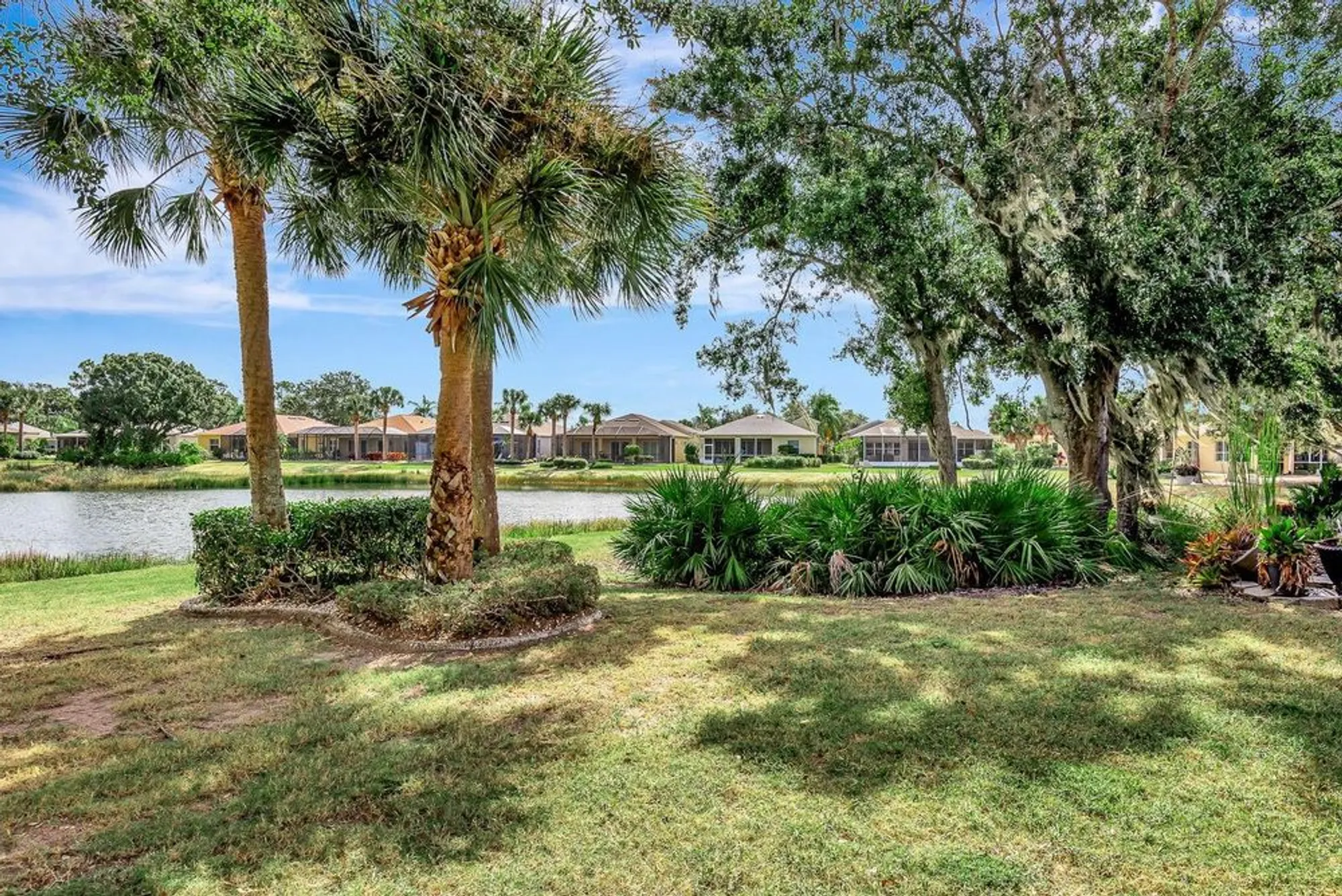 Property Slideshow image 30 of 31 | 804 regal manor way, Sun City Center, FL, 33573