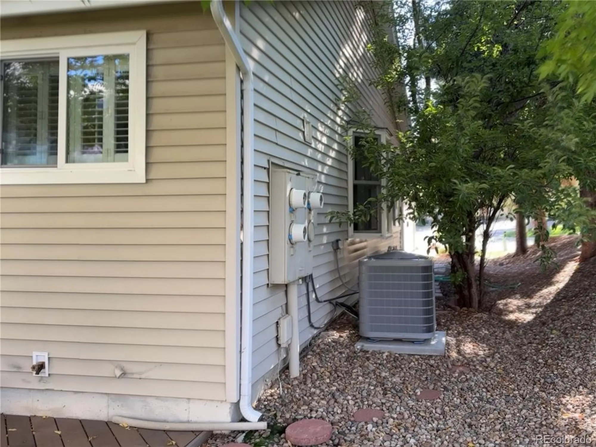 Property Slideshow image 22 of 31 | 41 canongate ln, Highlands Ranch, CO, 80130