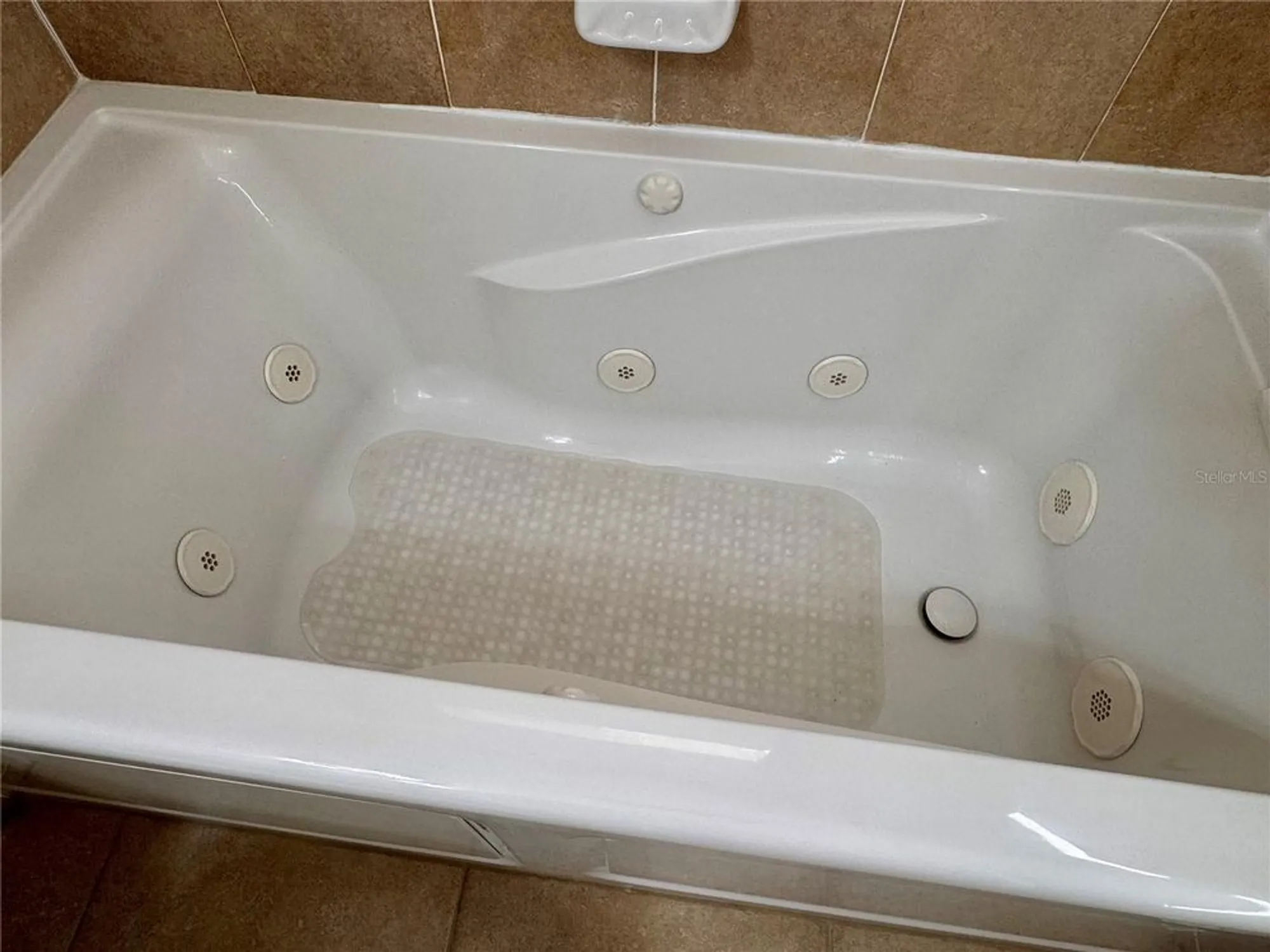 Property Slideshow image 20 of 30 | 2693 persimmon loop, The Villages, FL, 32162