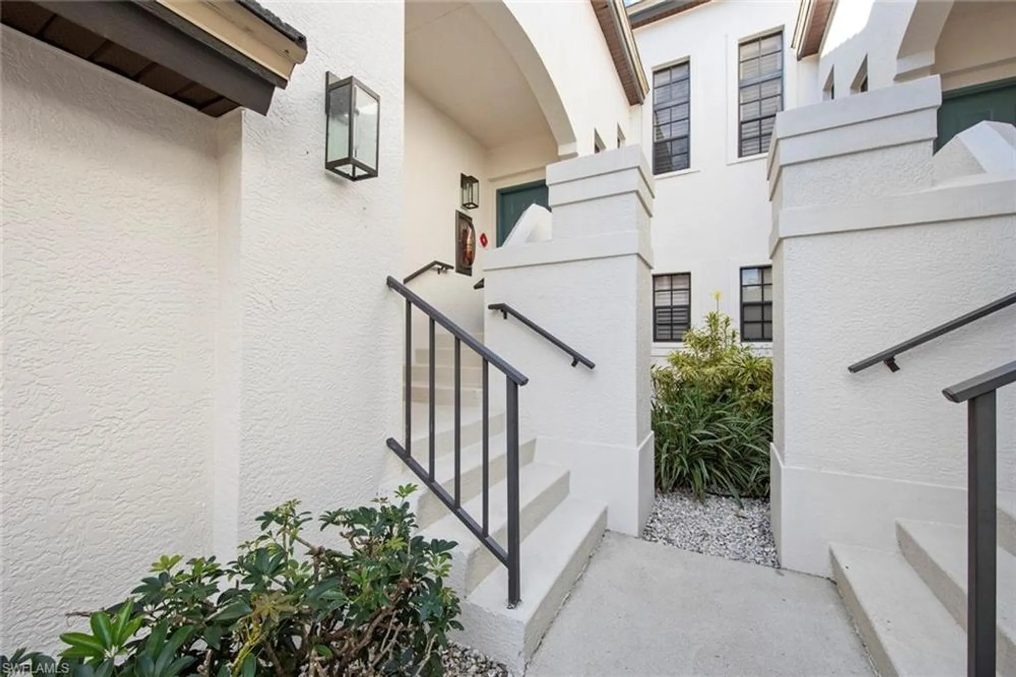 Property Slideshow image 7 of 40 | 27031 oakwood lake dr 201, Bonita Springs, FL, 34134