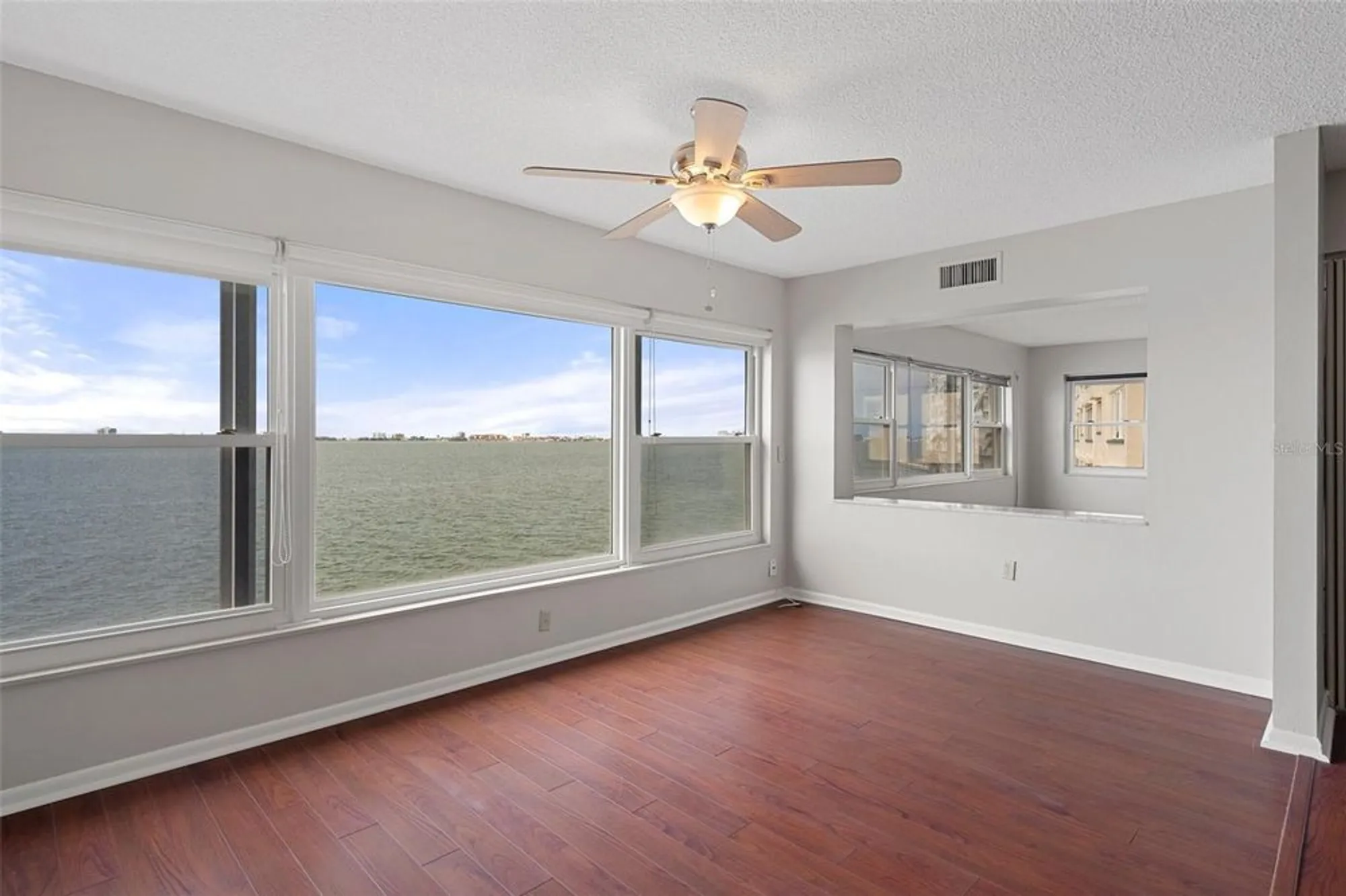 Property Slideshow image 8 of 49 | 5980 shore blvd 312, Gulfport, FL, 33707