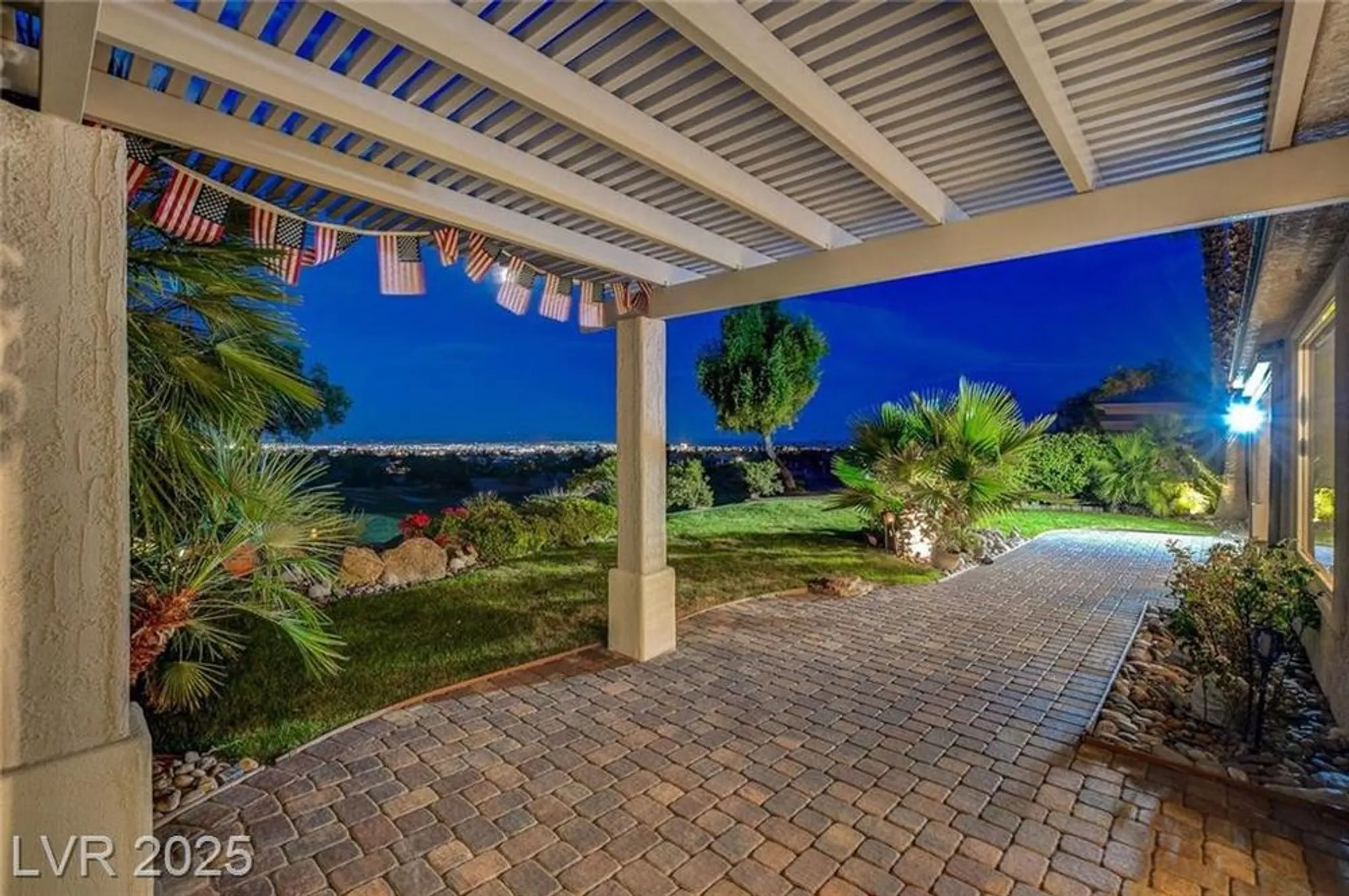 Property Slideshow image 5 of 47 | 4596 bersaglio st, Las Vegas, NV, 89135