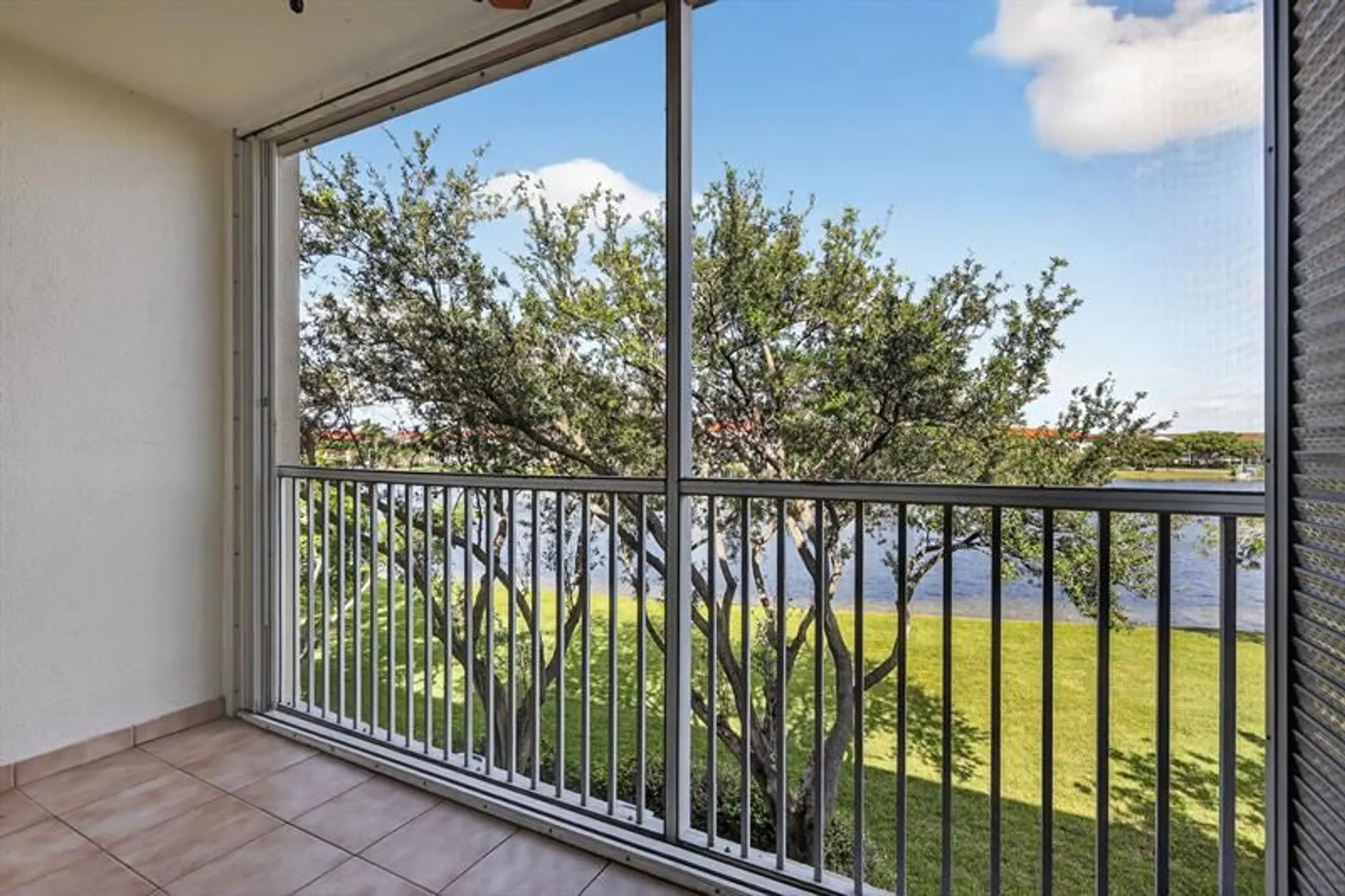 Property Slideshow image 4 of 58 | 13055 sw 15th ct s310, Pembroke Pines, FL, 33027