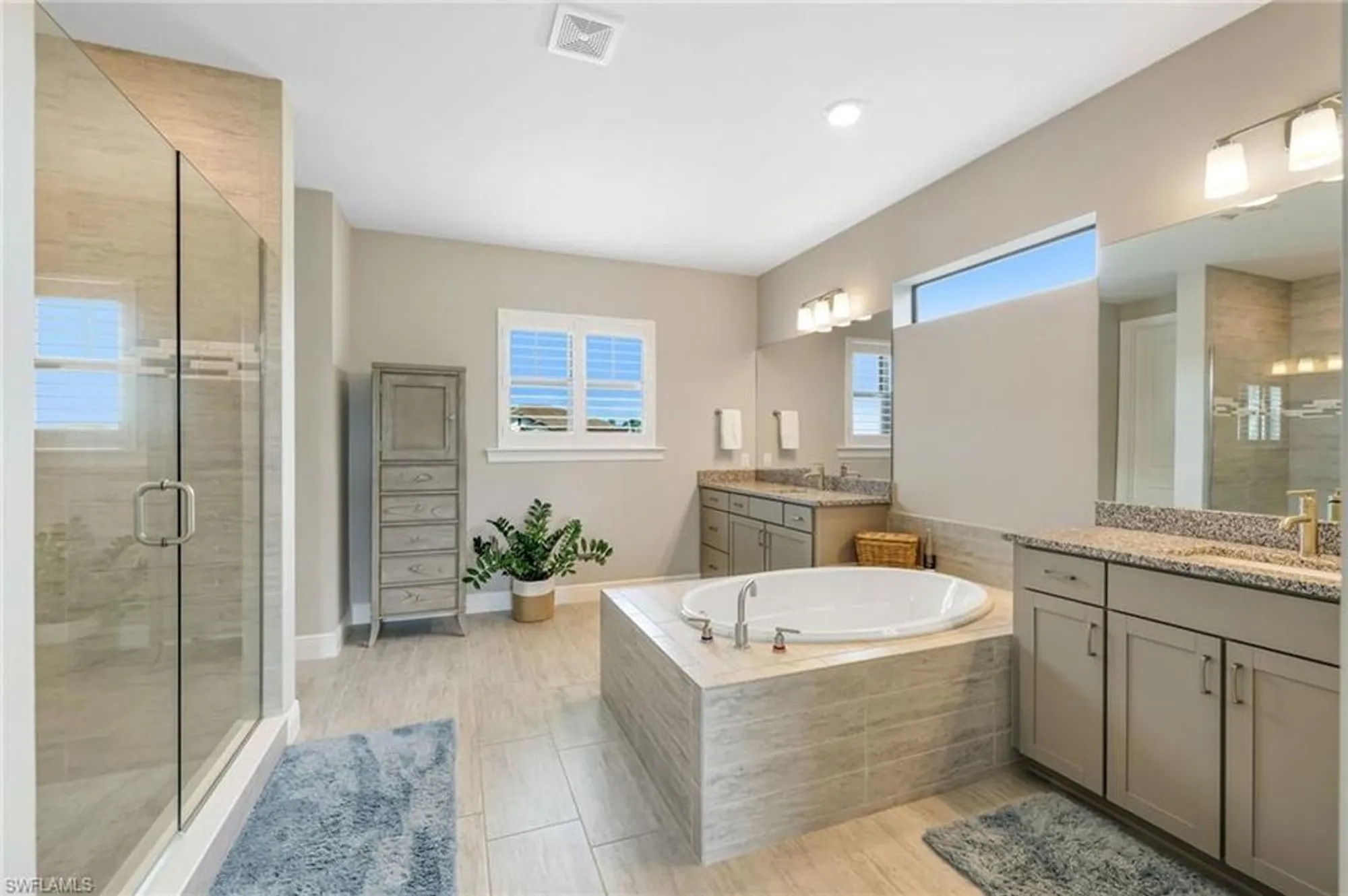 Property Slideshow image 12 of 39 | 17596 kinzie ln, Estero, FL, 33928