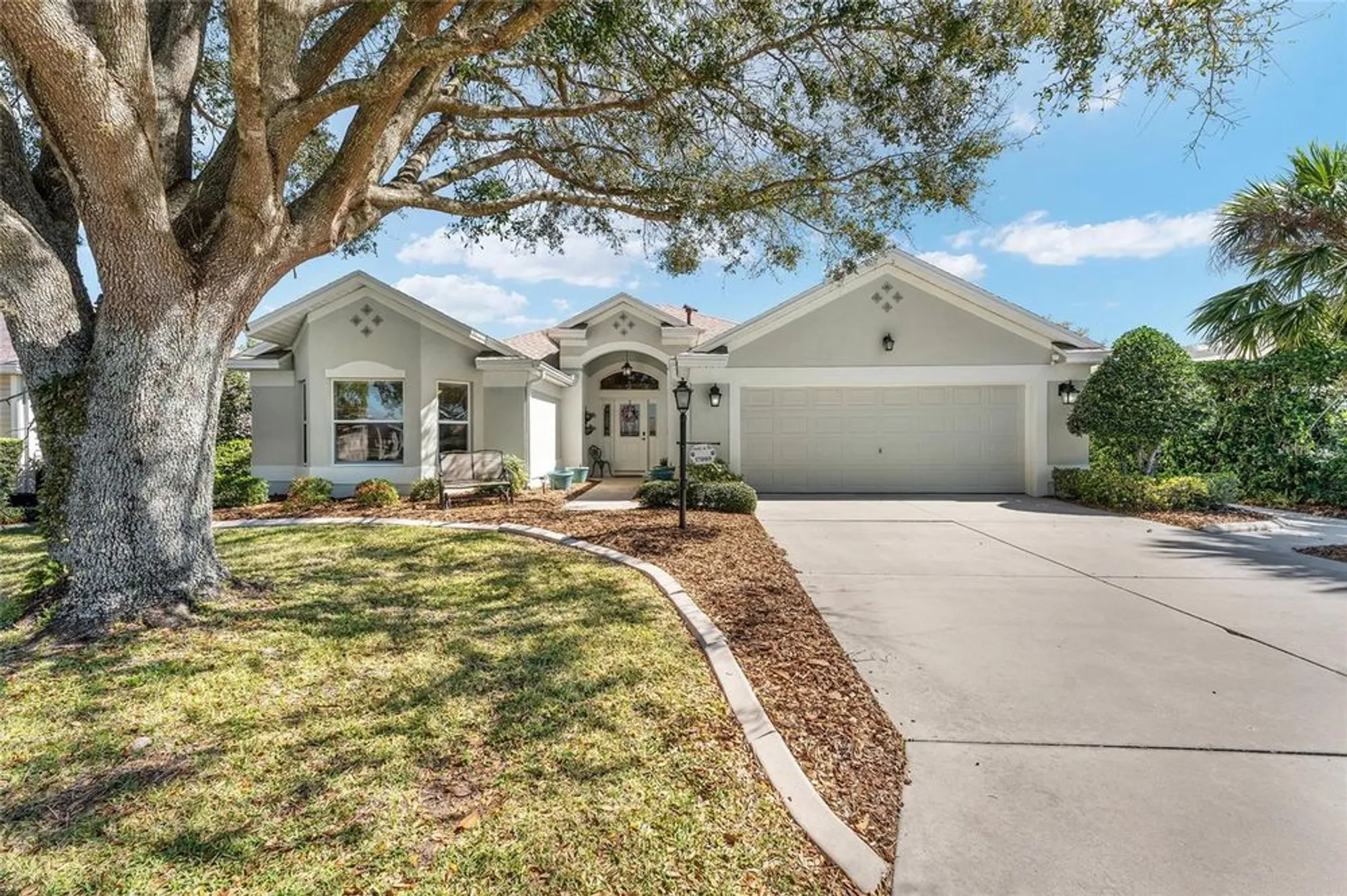 Property Slideshow image 1 of 69 | 17089 se 79th clearview ave, The Villages, FL, 32162