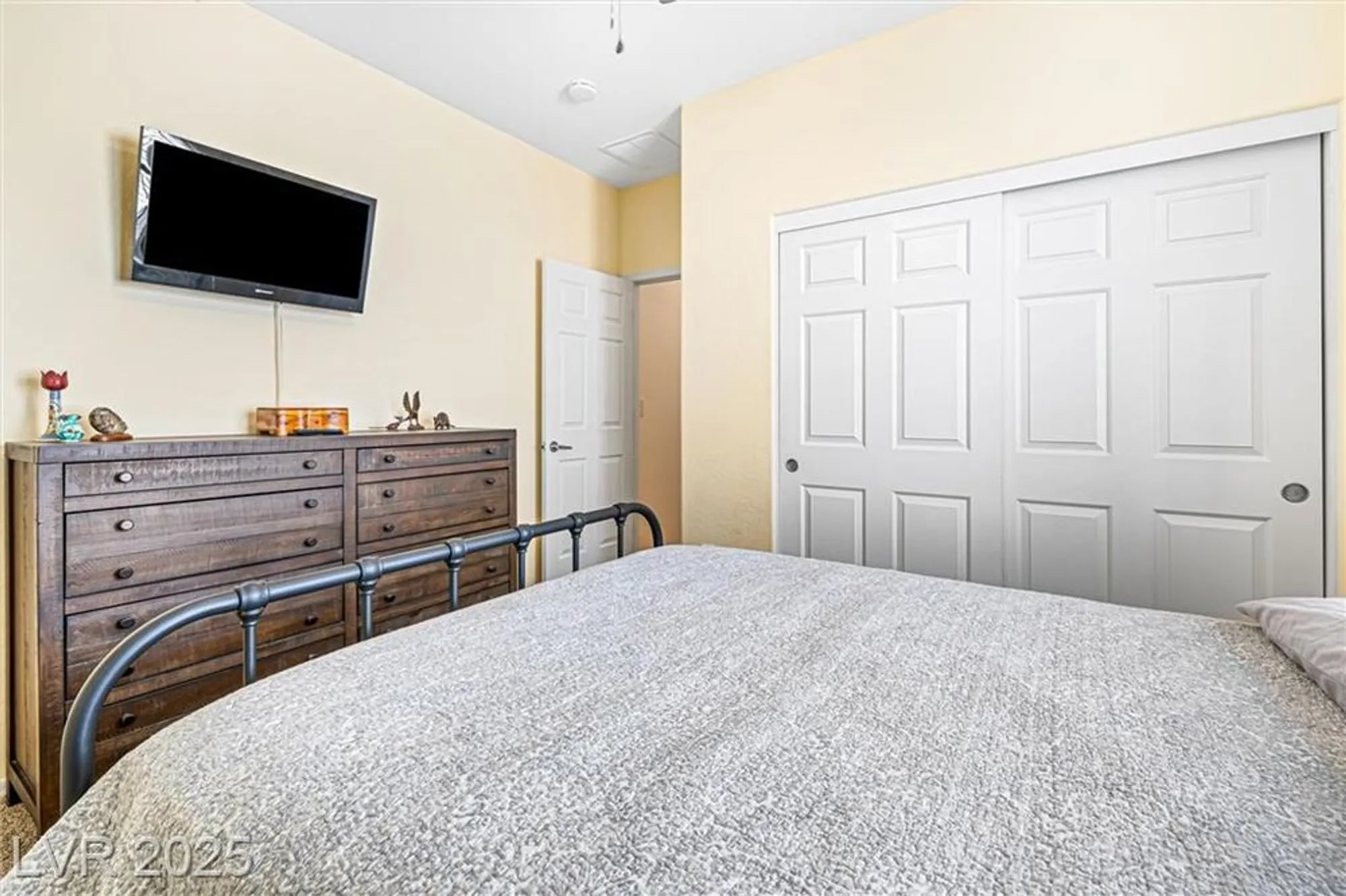 Property Slideshow image 22 of 40 | 7905 grey teal st, North Las Vegas, NV, 89084