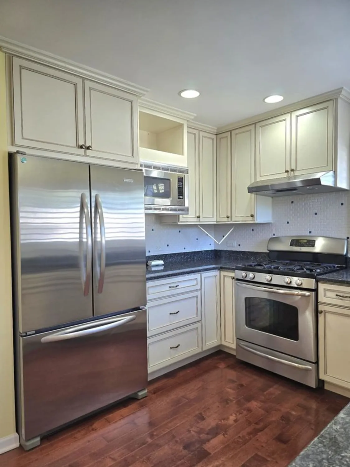 Property Slideshow image 7 of 43 | 603 thistle ln, Prospect Heights, IL, 60070