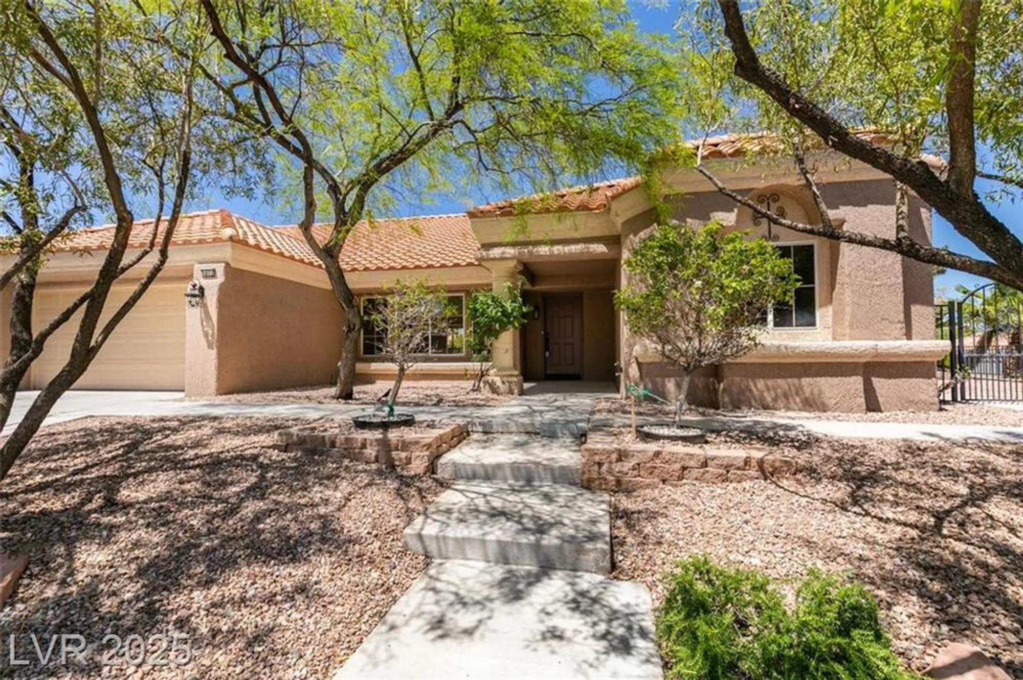 Property Slideshow image 3 of 30 | 9800 rosamond dr, Las Vegas, NV, 89134