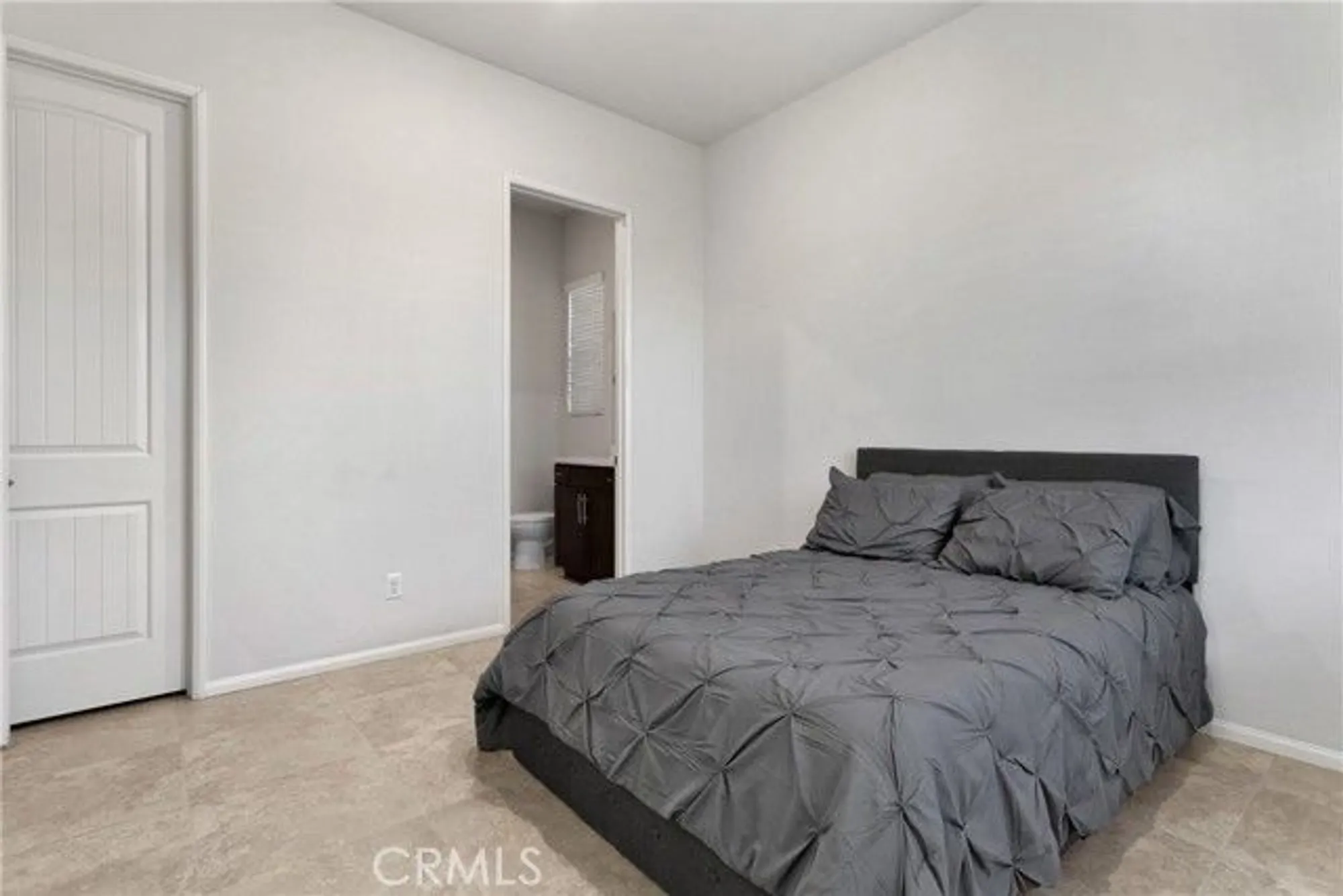 Property Slideshow image 30 of 49 | 19255 castana st, Apple Valley, CA, 92308