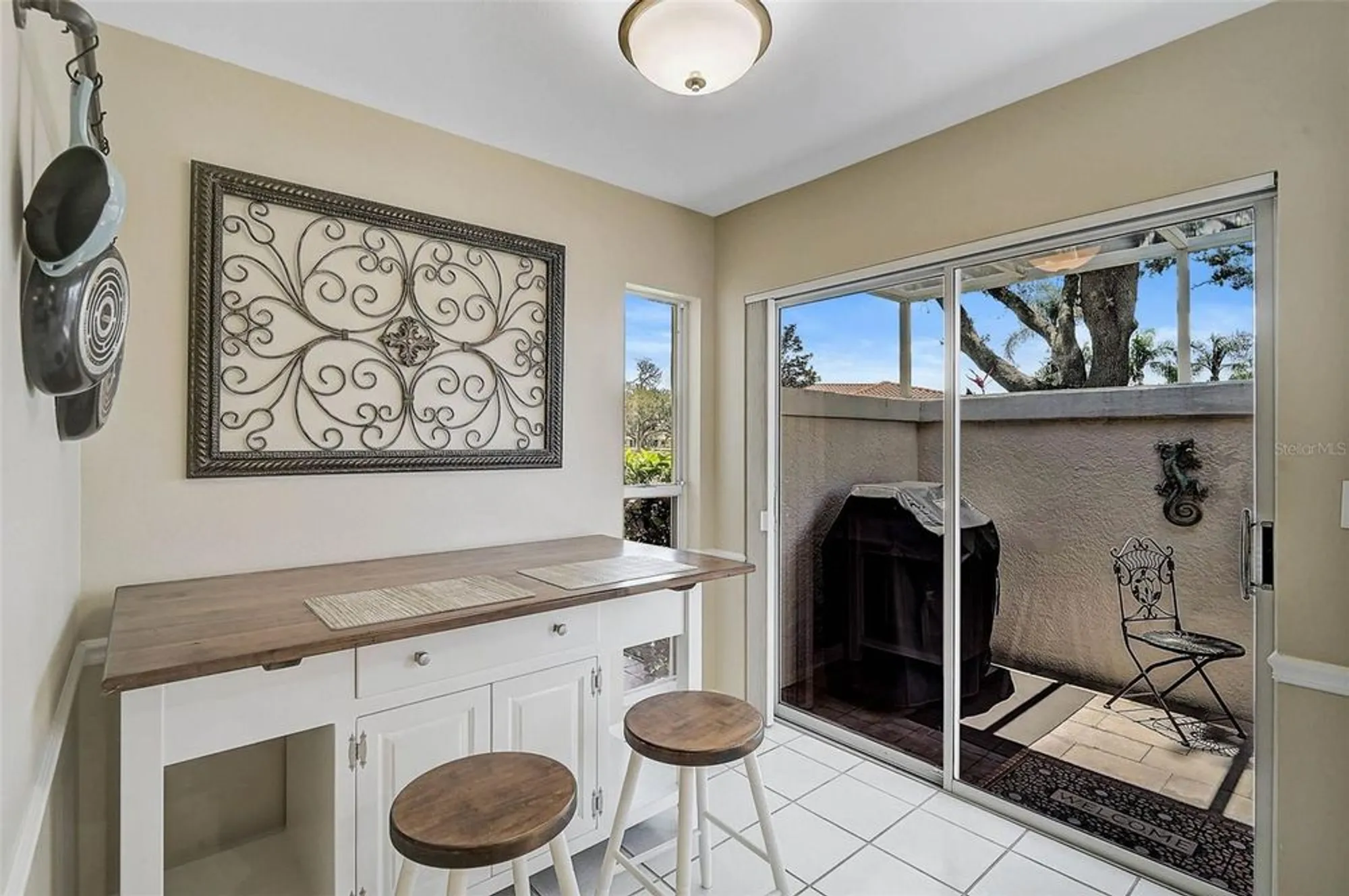 Property Slideshow image 12 of 49 | 7341 golf pointe cir, Sarasota, FL, 34243