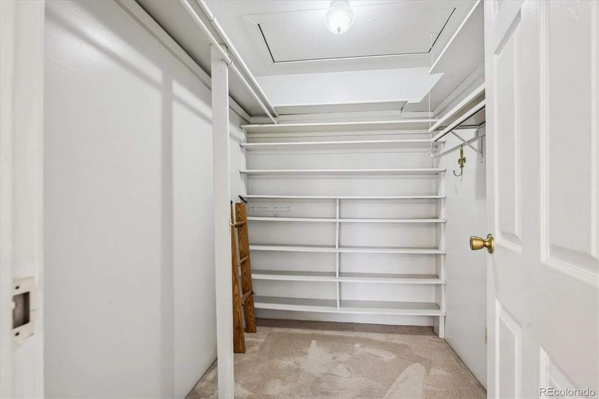 Property Slideshow image 17 of 25 | 3184 s heather gardens way apt 403, Aurora, CO, 80014