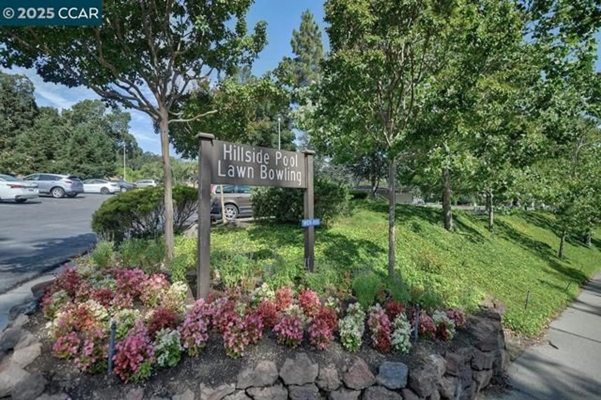 Property Slideshow image 37 of 51 | 2601 pine knoll dr 8, Walnut Creek, CA, 94595